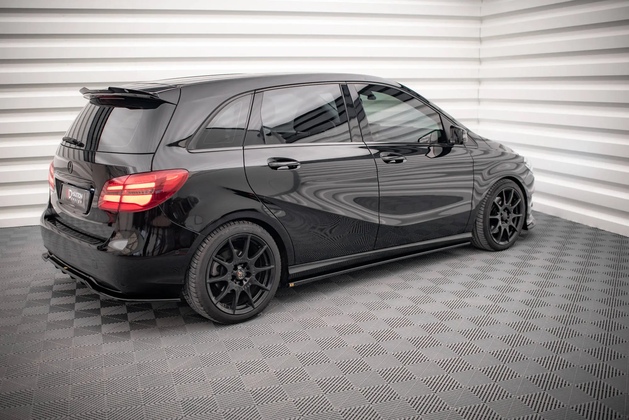 SIDESKJØRT Mercedes-Benz B (W246) 2014-2018 – bilde 4