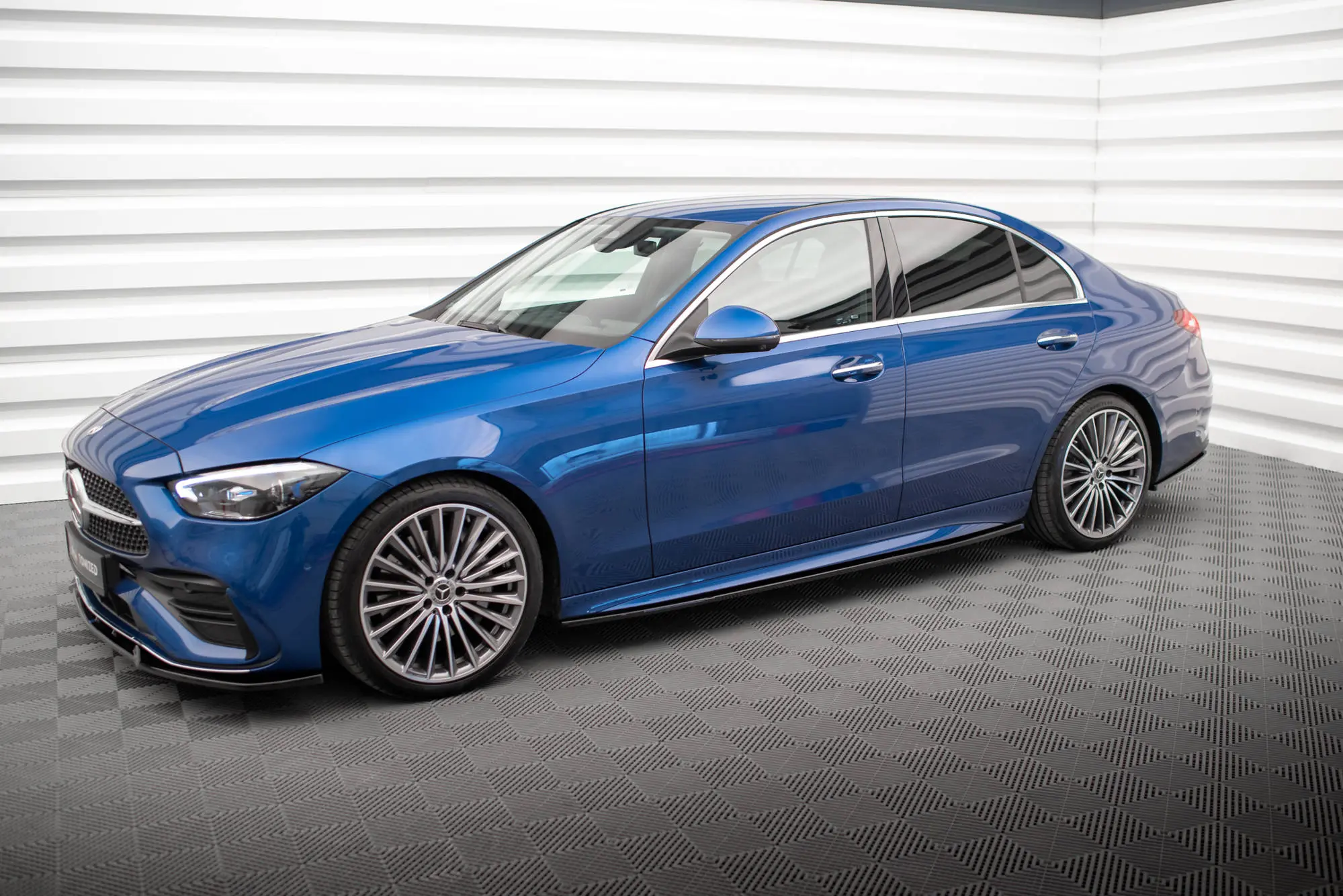 Sideskjørt Mercedes-Benz C (W206/S206) AMG-Line / Mercedes-AMG C43 (W206/S206 ) 2021 - > | Glossy Black Edition – bilde 5