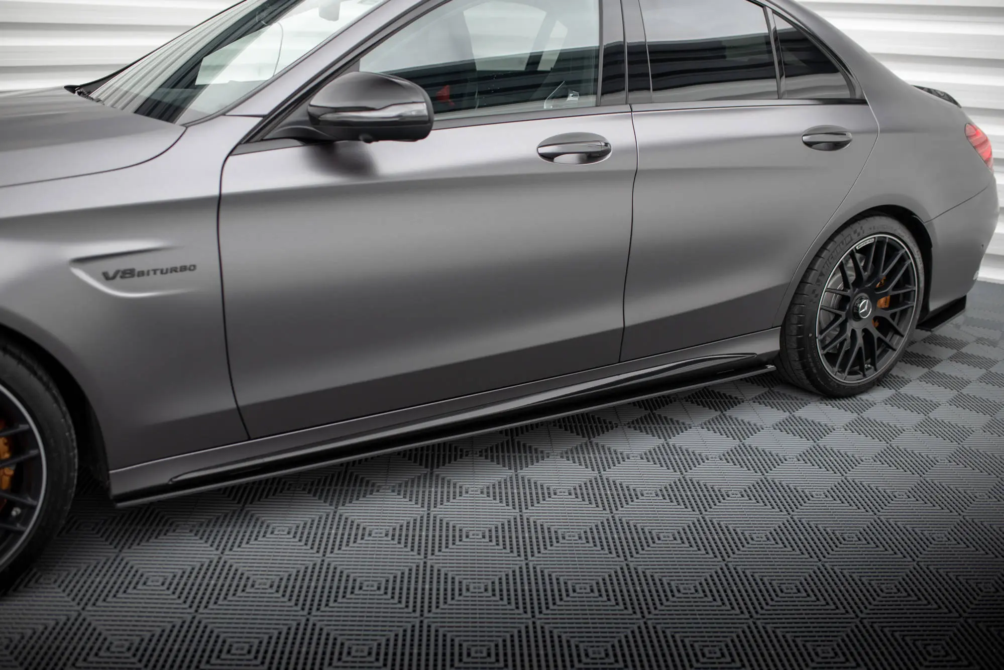 Sideskjørt Mercedes-Benz C63 AMG (W205 / S205) facelift 2018 - 2021 | Street Pro Black Edition