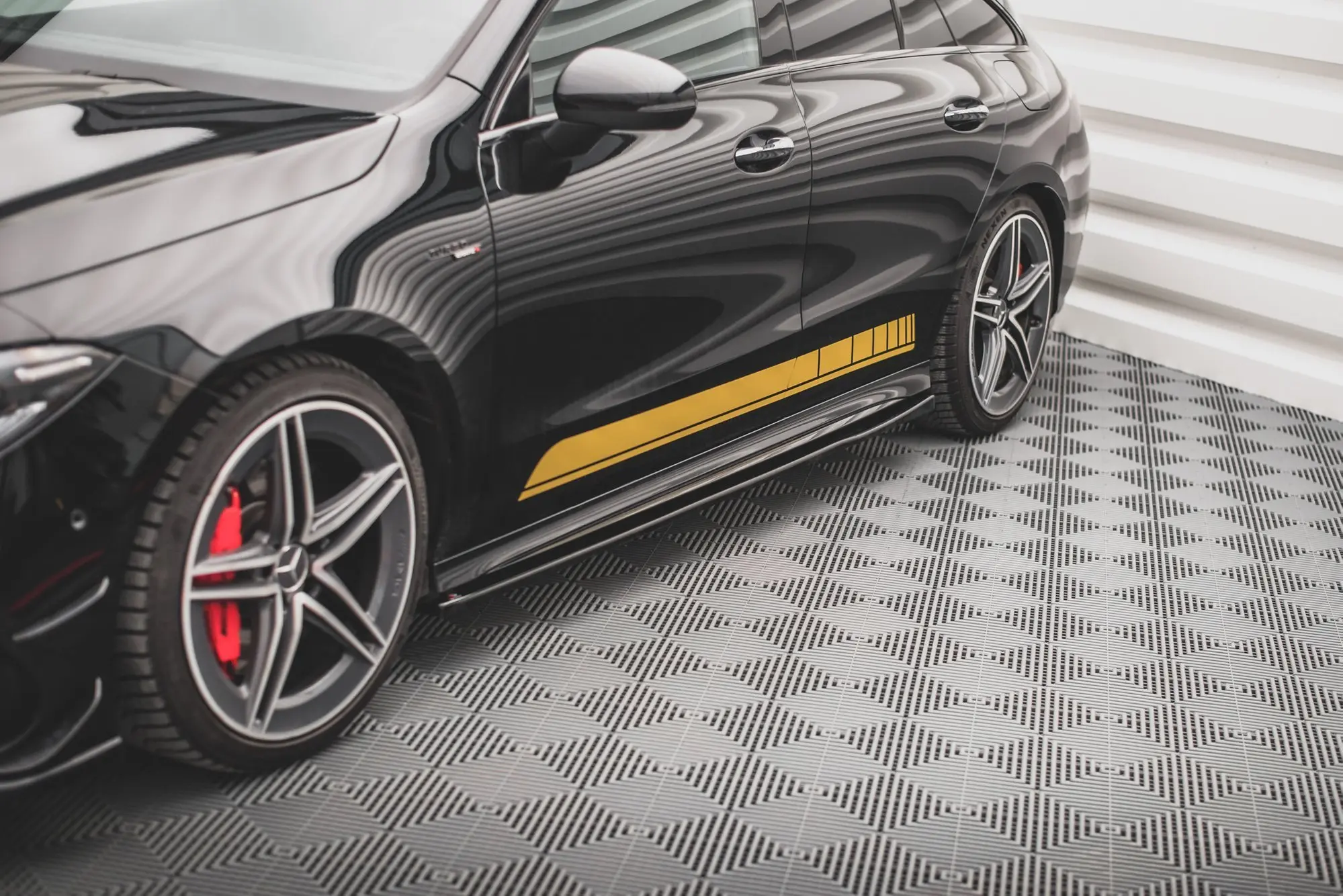 SIDESKJØRT MERCEDES-BENZ CLA AMG 35 / AMG 45 (C118, X118) 2019->