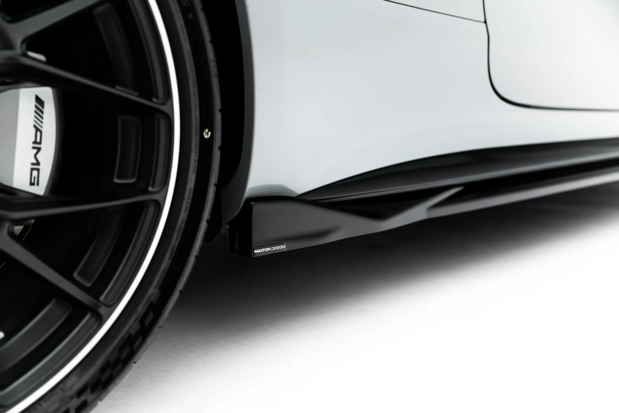 Sideskjørt Mercedes-Benz Cle (C236) 2023-2026 | Glossy Black Edition – bilde 2