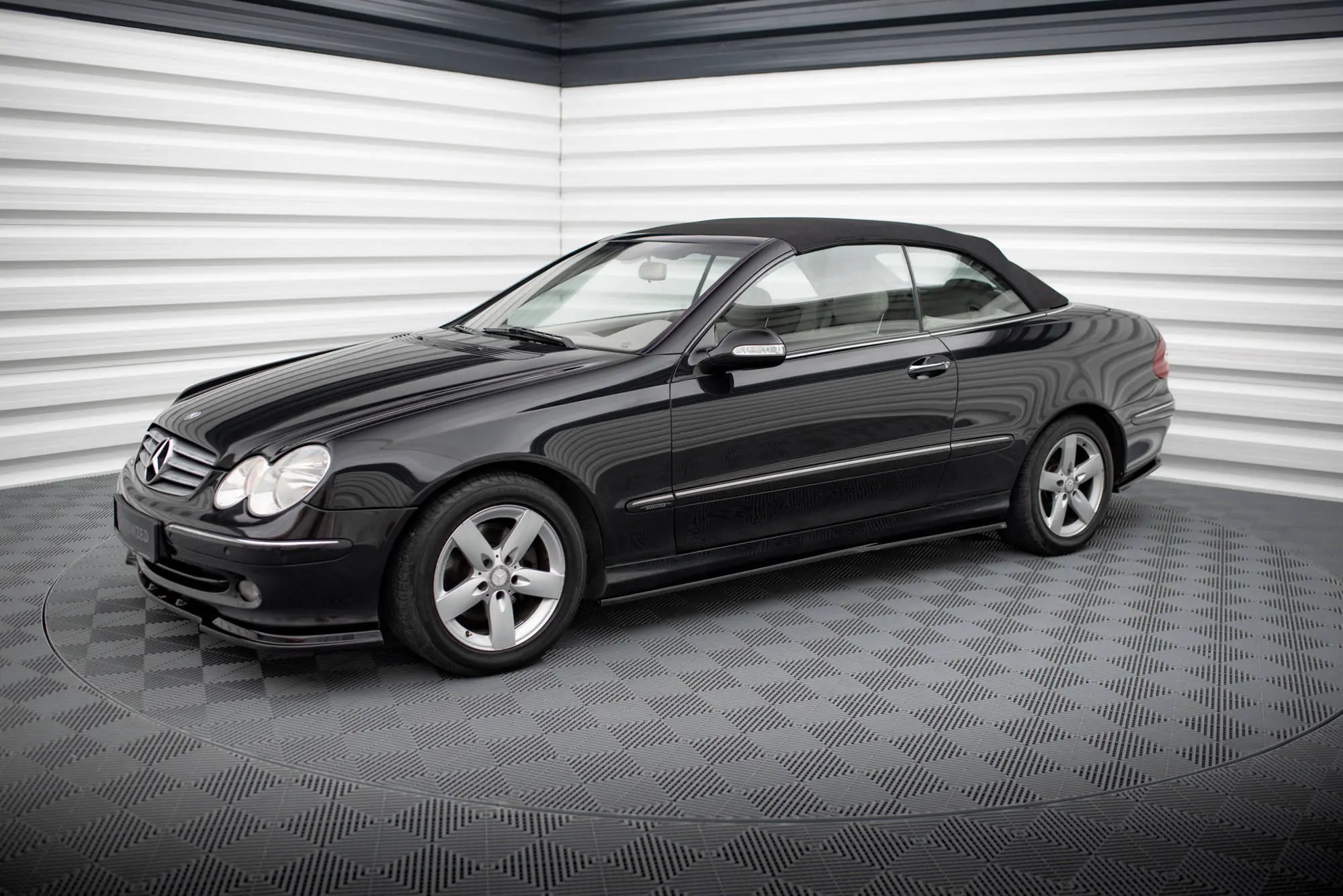 Sideskjørt Mercedes-Benz CLK (C209 / A209) 2002-2005 | Glossy Black Edition – bilde 4