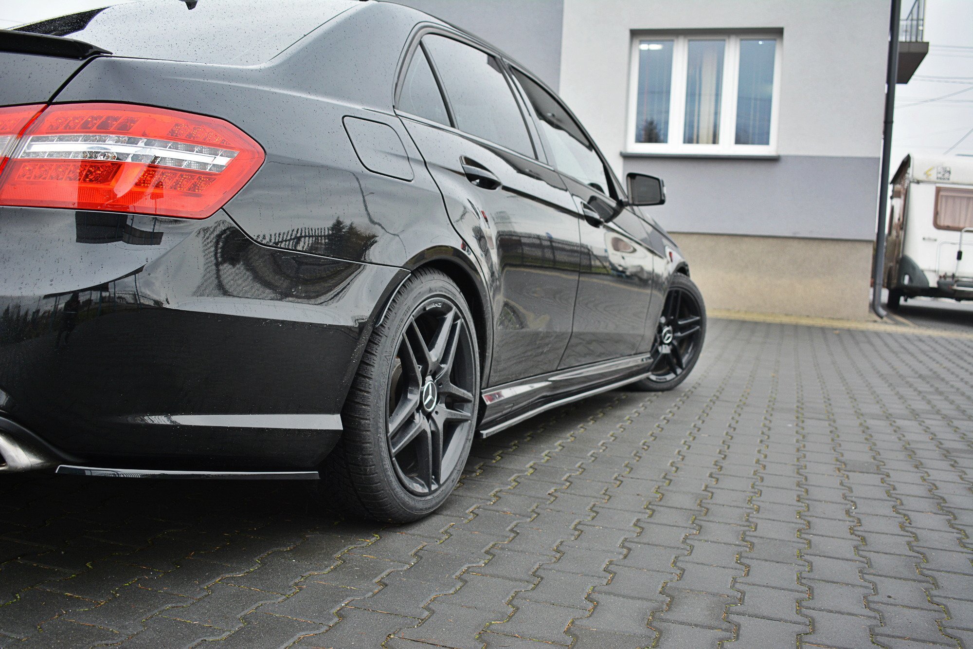 SIDESKJØRT MERCEDES-BENZ E AMG E63  (W212, S212) 2009-2012