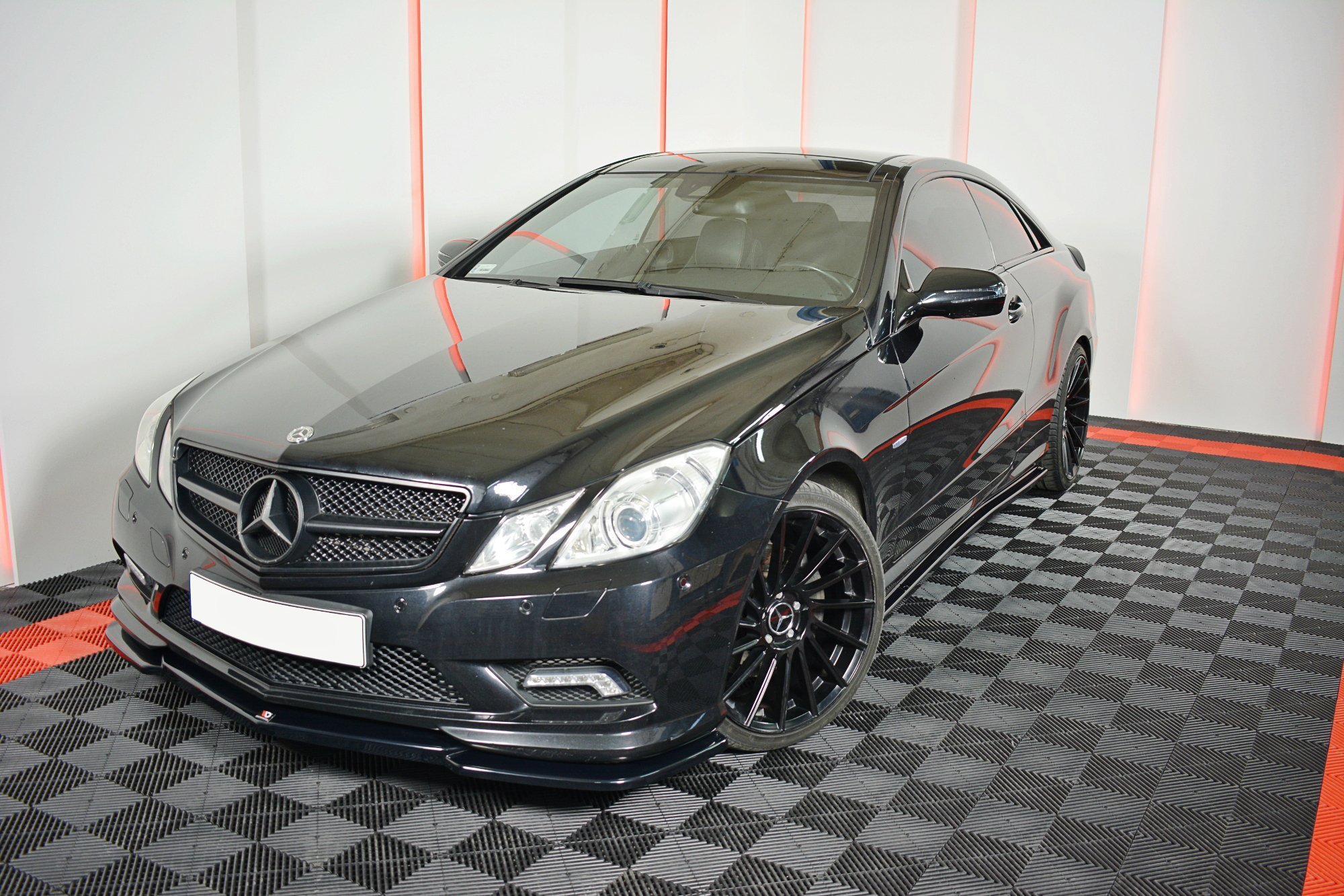 SIDESKJØRT MERCEDES-BENZ E Coupe (C207) AMG-Line 2009-2013 – bilde 4