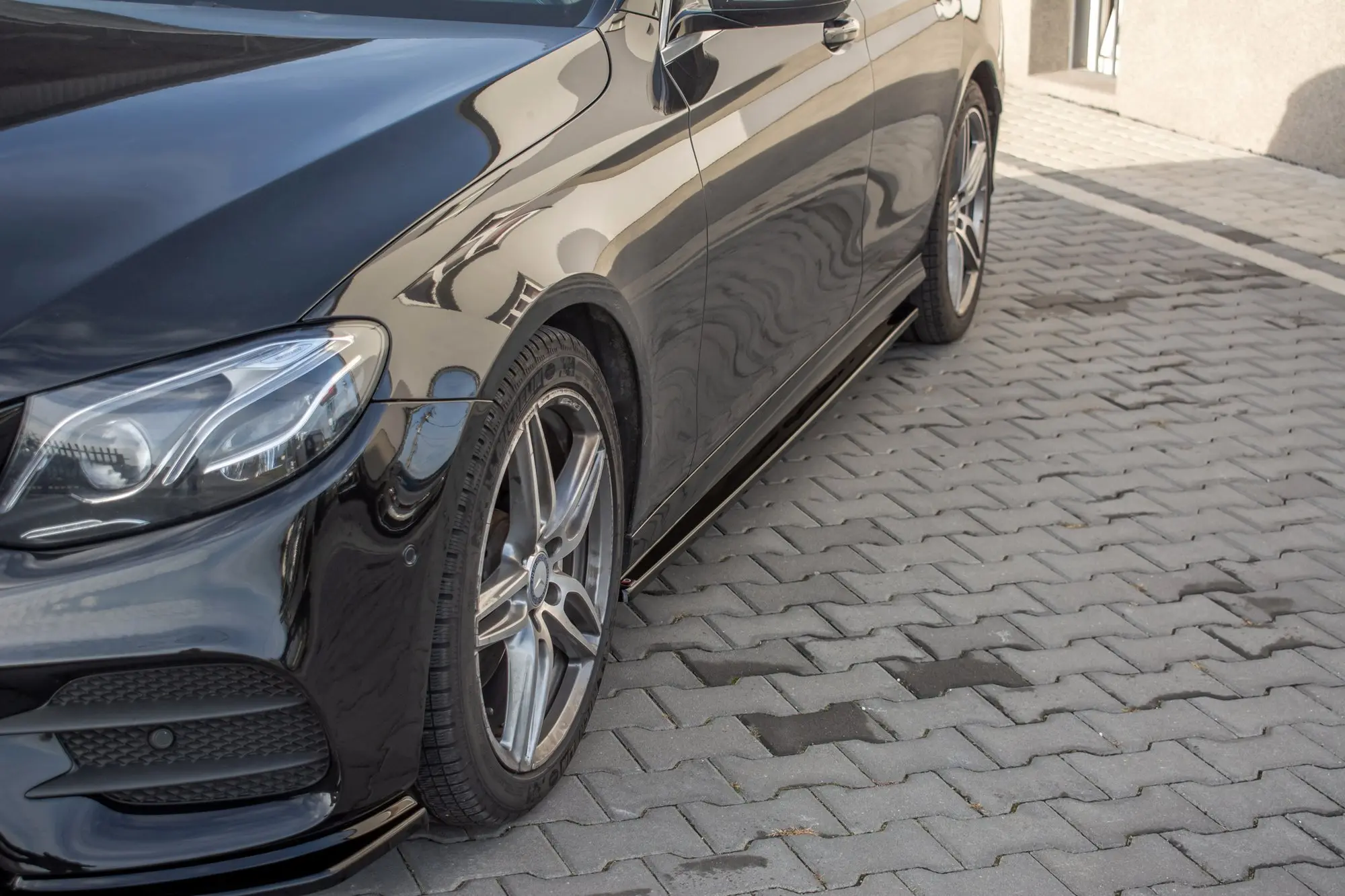 SIDESKJØRT MERCEDES-BENZ E (W213 S213 X213) AMG-Line 2016-2023 / E43 AMG (W213) 2016-2019