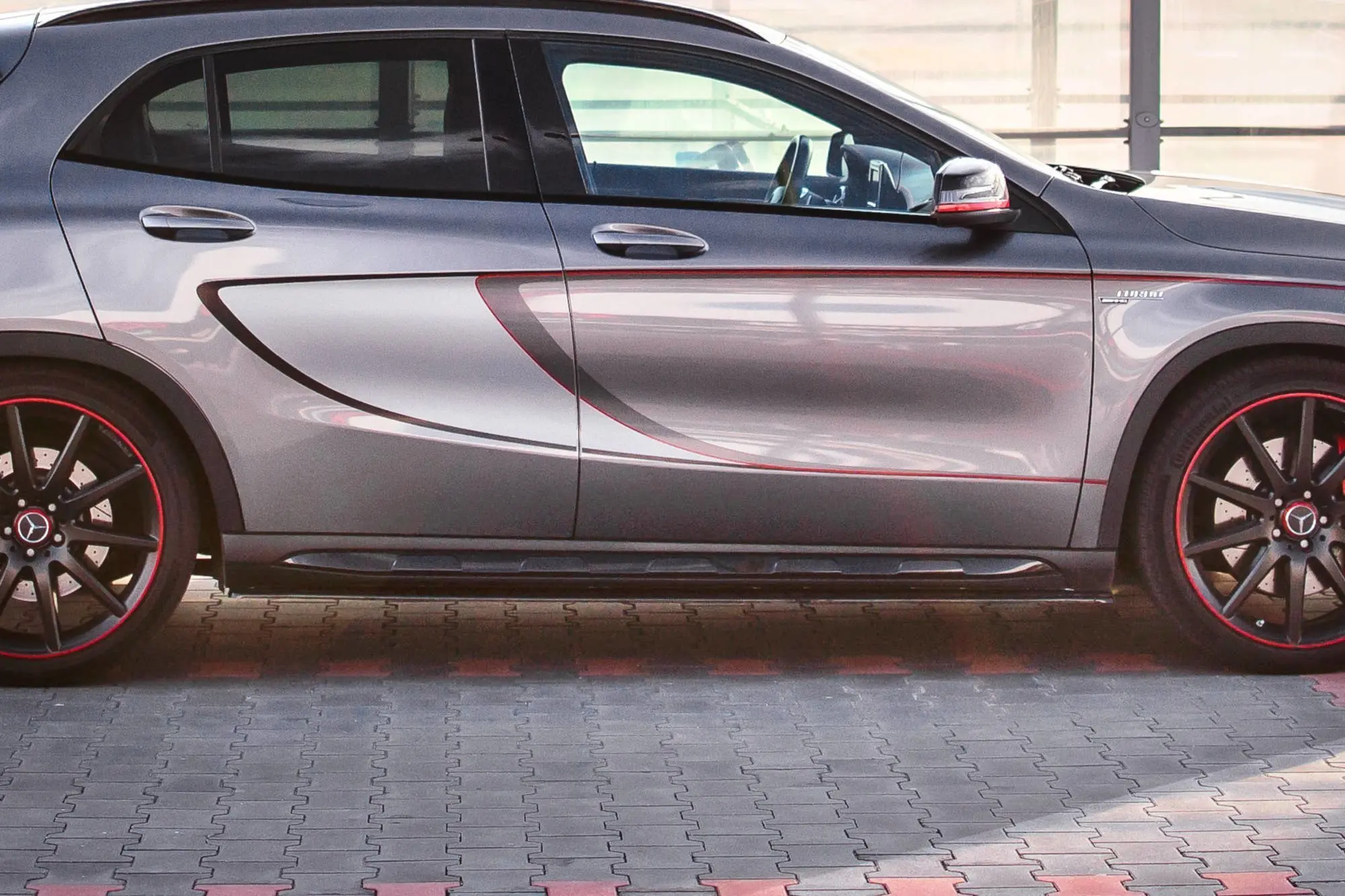 SIDESKJØRT MERCEDES-BENZ GLA (X156) 45 AMG 2014-2017