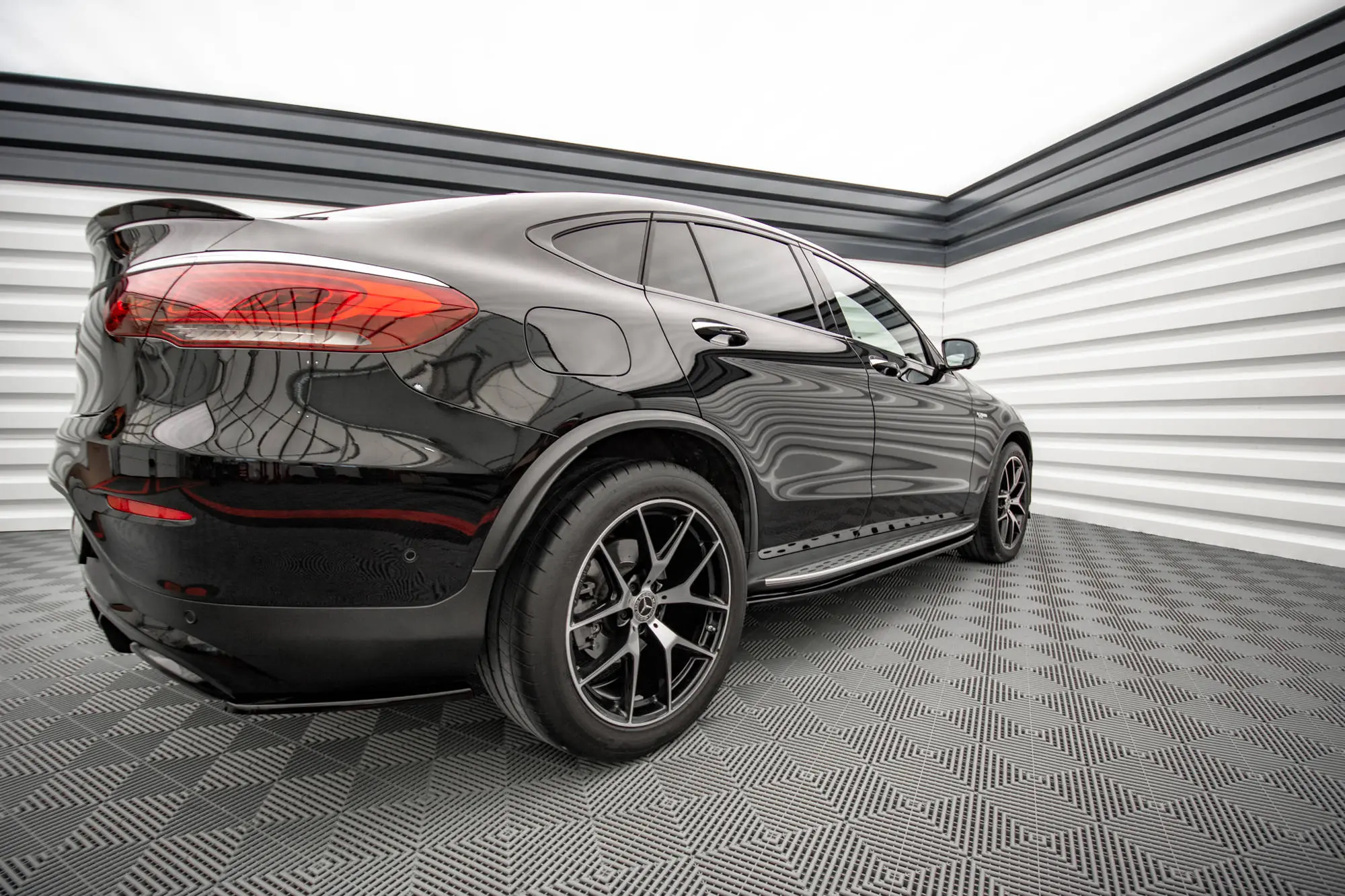 Sideskjørt Mercedes-Benz GLC Coupe (C253) AMG Line Facelift 2019 - 2023