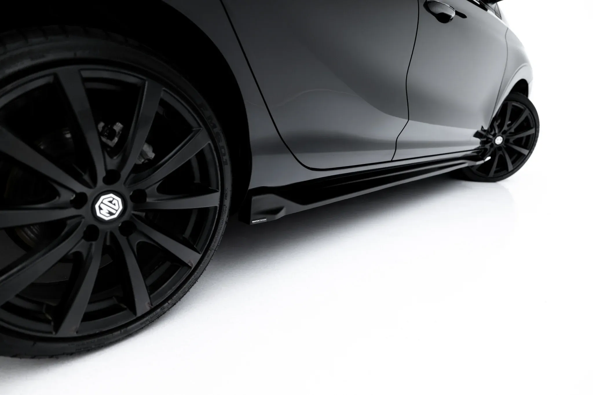 Sideskjørt MG 3 I 2024 -> | Glossy Black Edition – bilde 3
