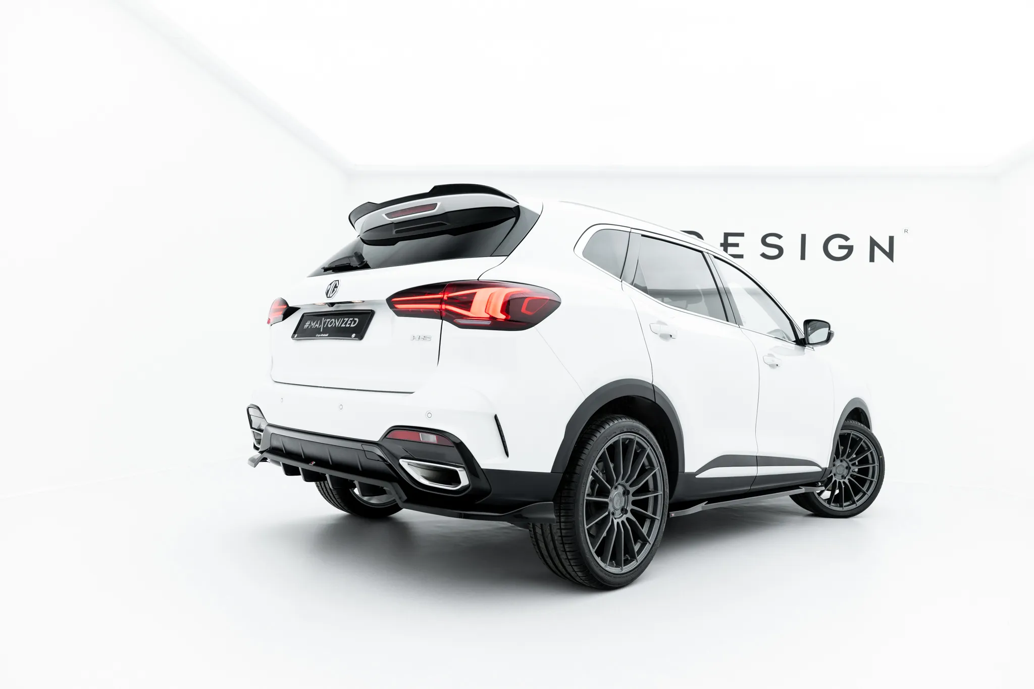 Sideskjørt MG HS I Facelift 2020 - 2025 | Glossy Black Edition – bilde 3