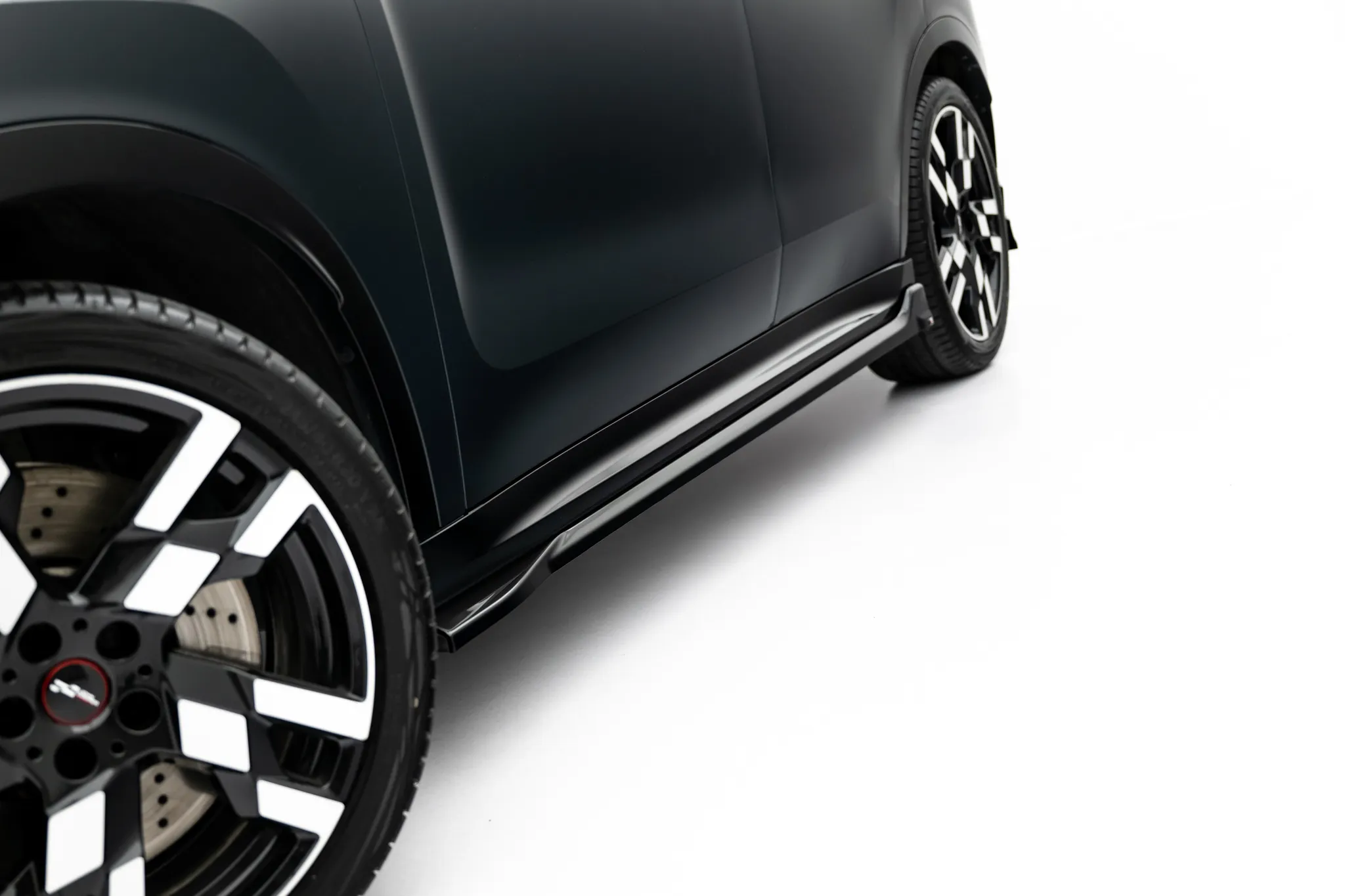 Sideskjørt Mini Countryman Jcw (U25) 2023 -> | Glossy Black Edition – bilde 2