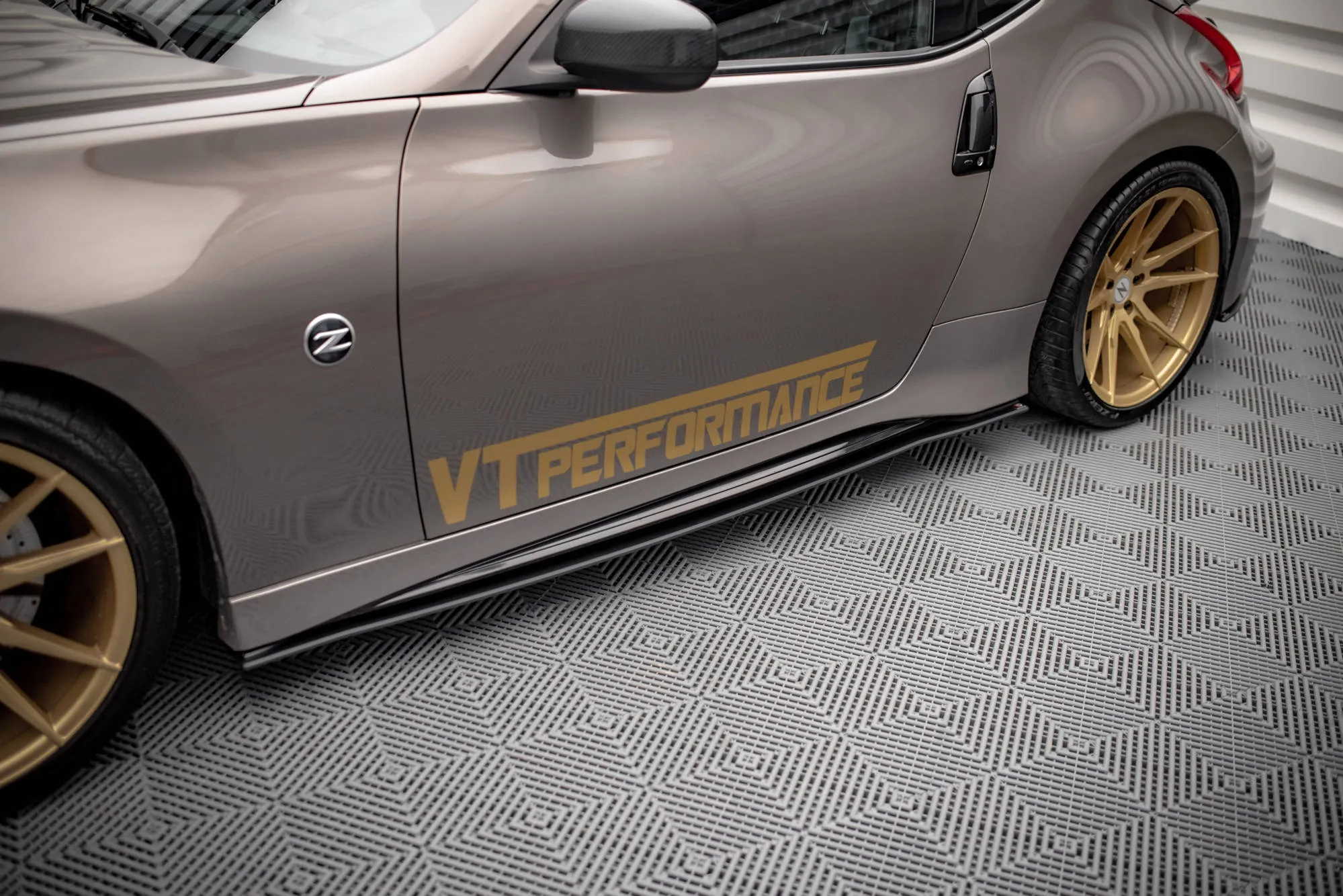 Sideskjørt Nissan 370Z Nismo (facelift) 2014-2020 | Street Pro Black Edition – bilde 4