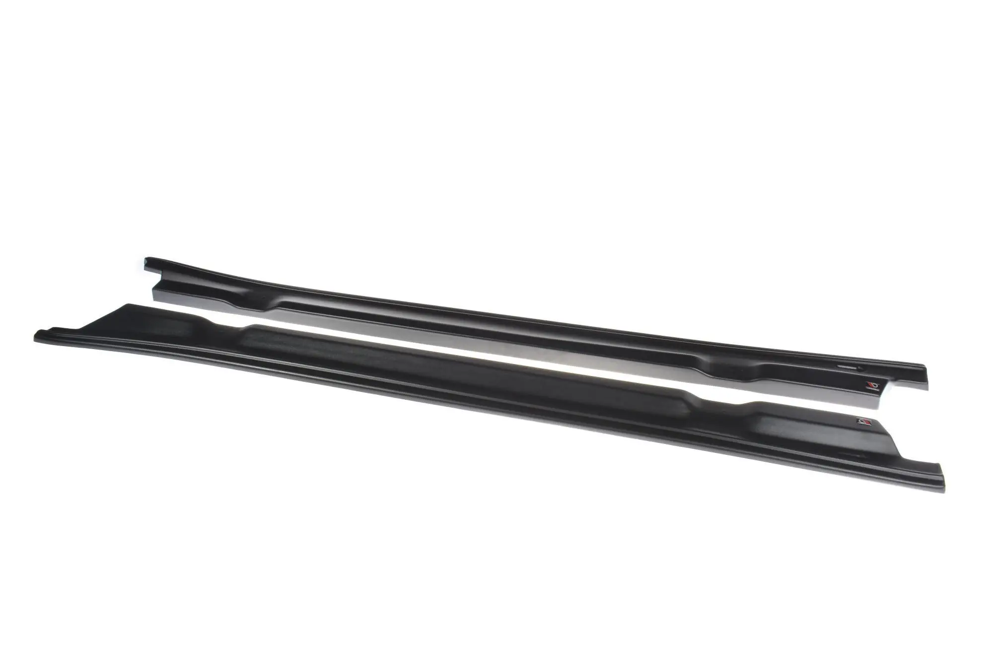 SIDESKJØRT NISSAN GT-R 2007-2010 (R35-SERIES) – bilde 5