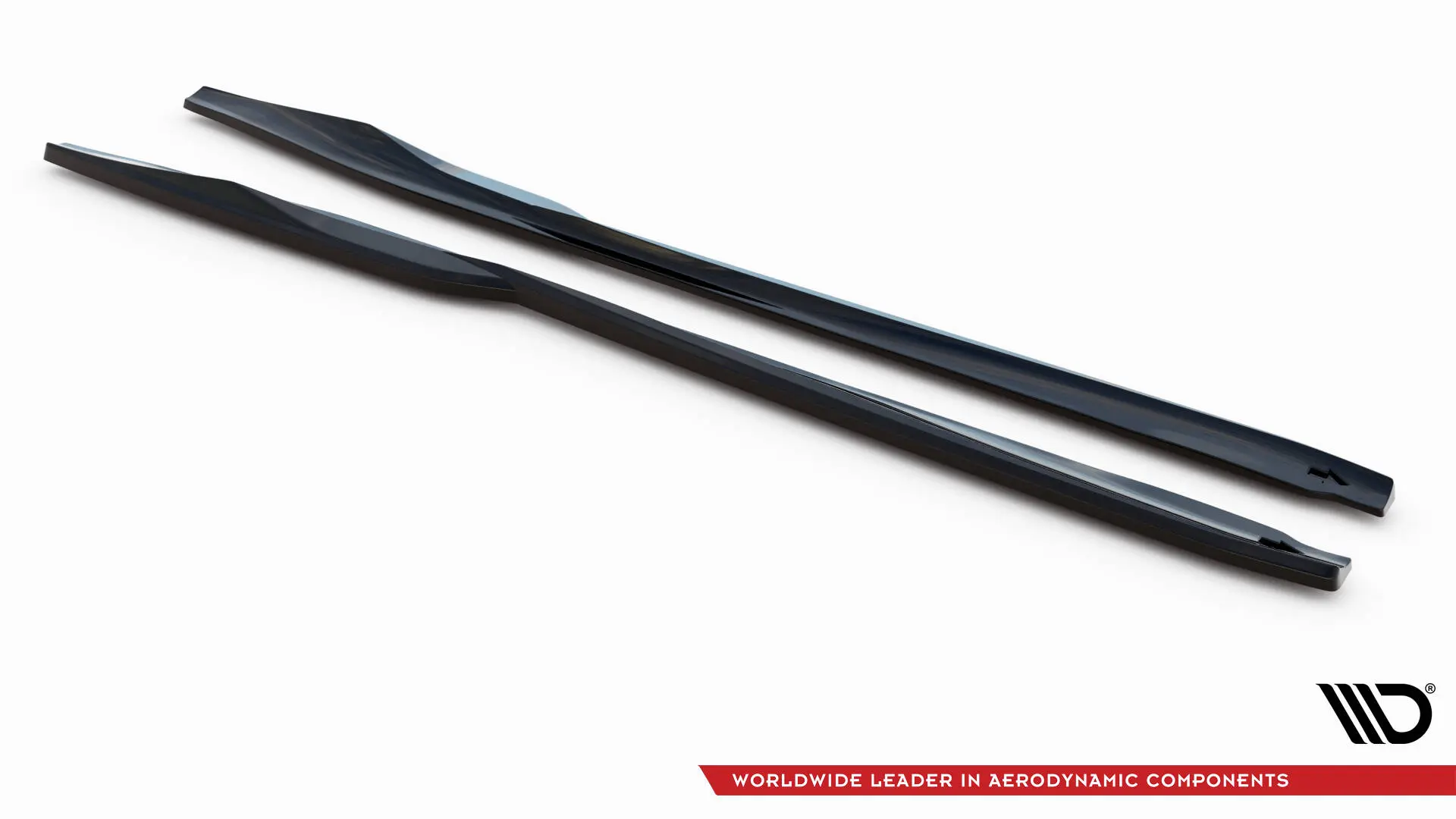 Sideskjørt Nissan GTR R35 facelift 2016 - 2022 | Glossy Black Edition – bilde 5