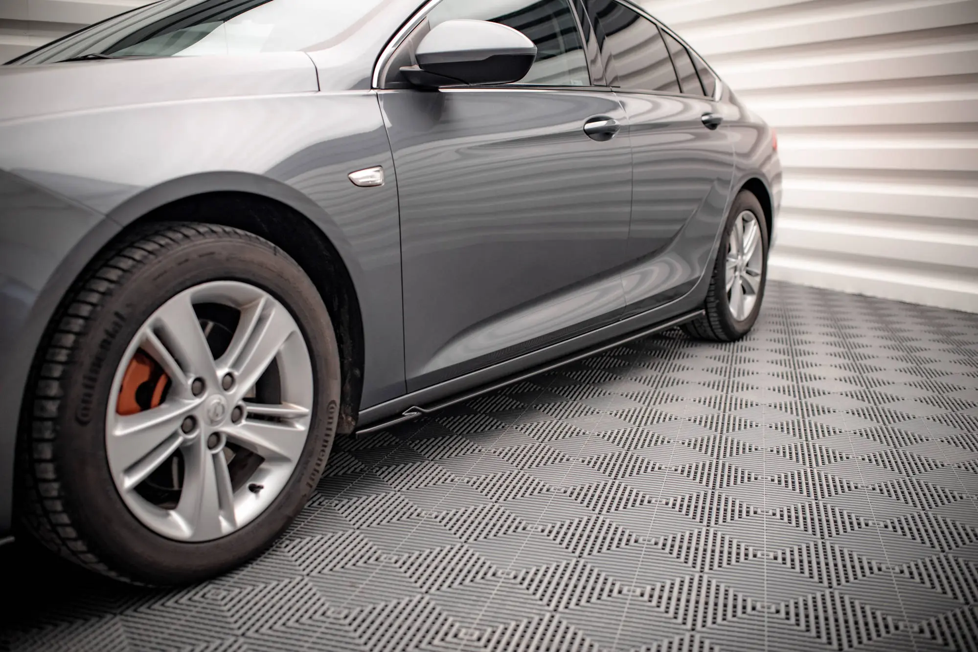 SIDESKJØRT Opel Insignia B 2017 - 2022 – bilde 2