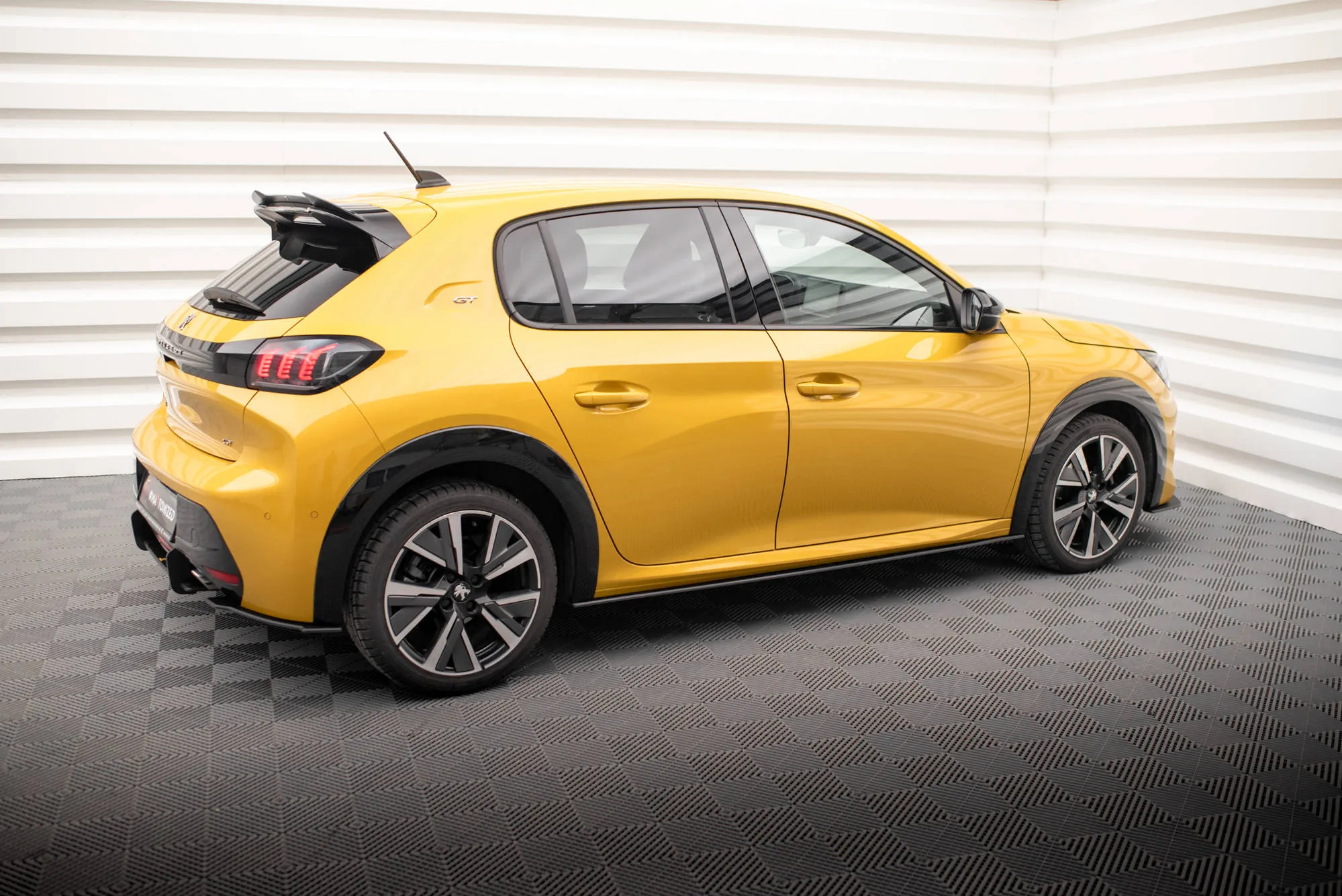 Sideskjørt Peugeot 208 GT II 2019 - 2023 | Street Pro Black Edition – bilde 3