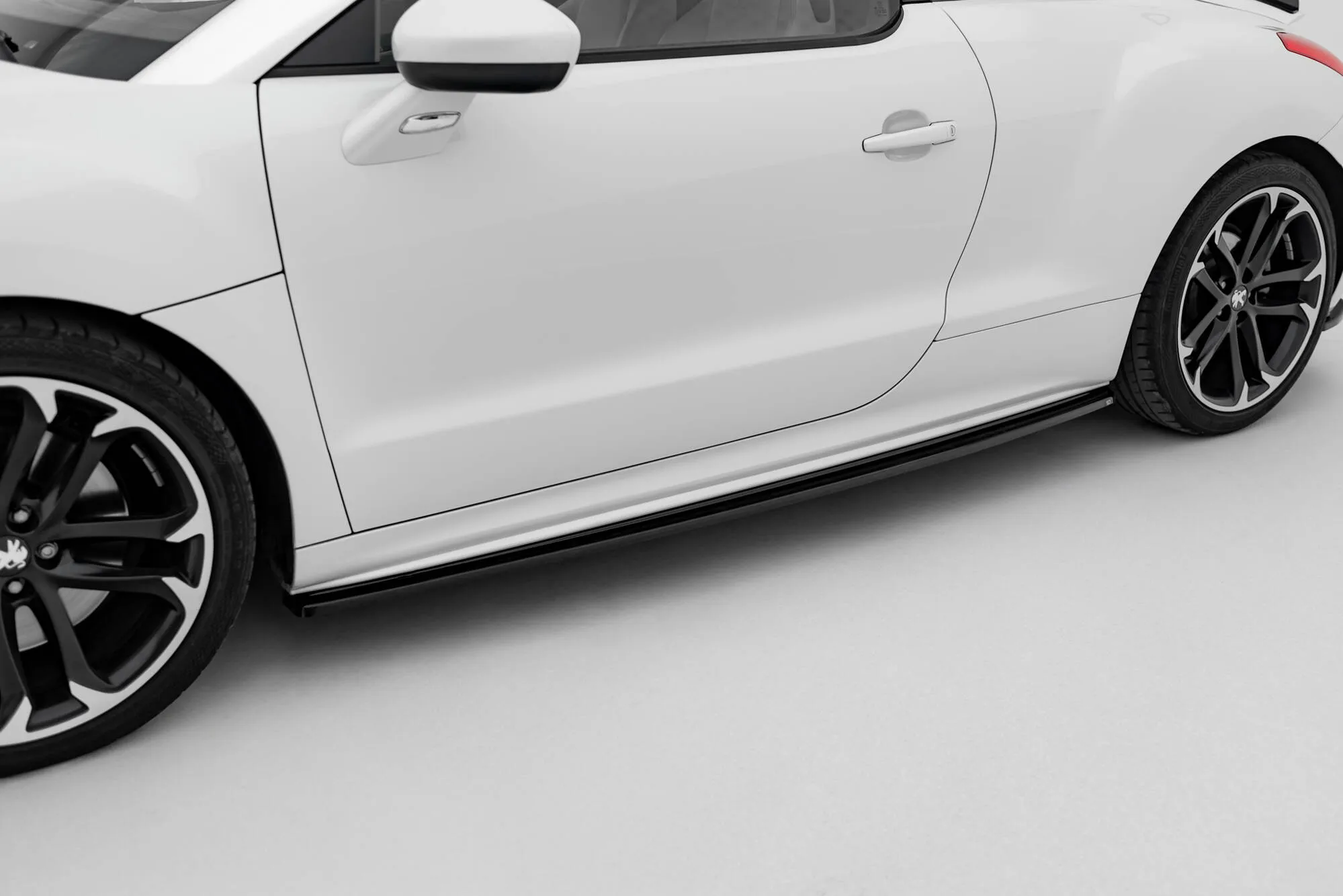 Sideskjørt Peugeot Rcz FL 2010-2015 | Glossy Black Edition