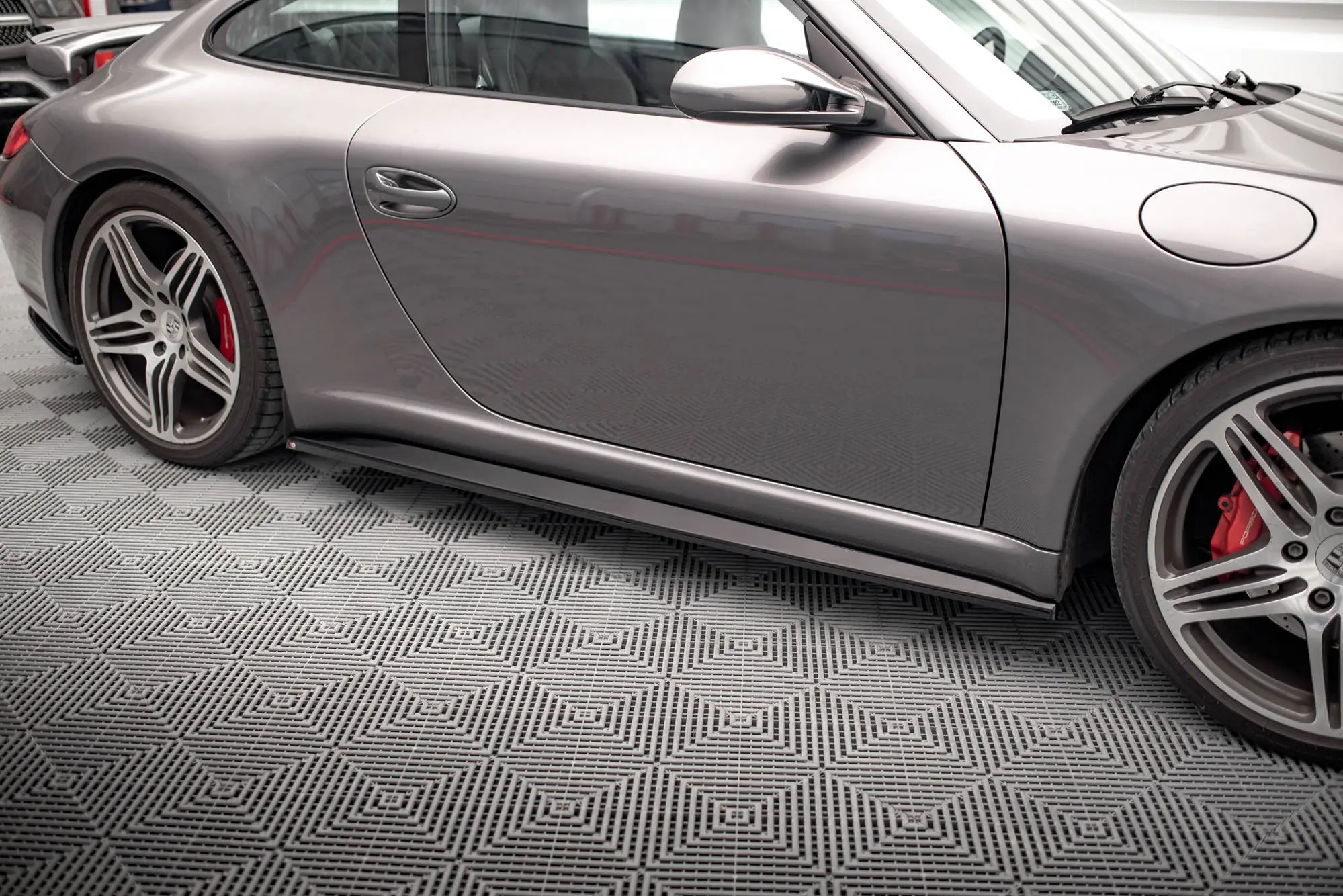SIDESKJØRT PORSCHE 911 CARRERA / CARRERA GTS (997) 2009-2012 (facelift) – bilde 3