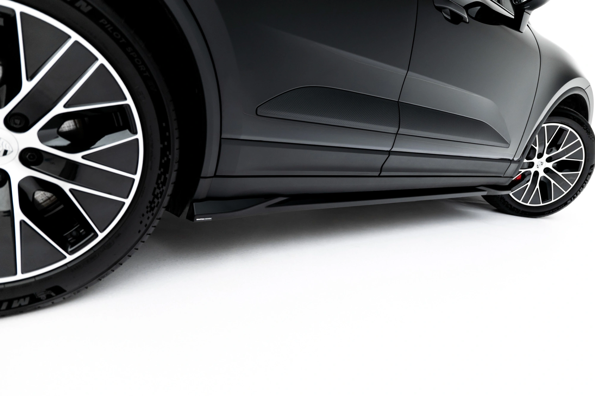 Sideskjørt Porsche Macan 4 Electric 2024 -> – bilde 3