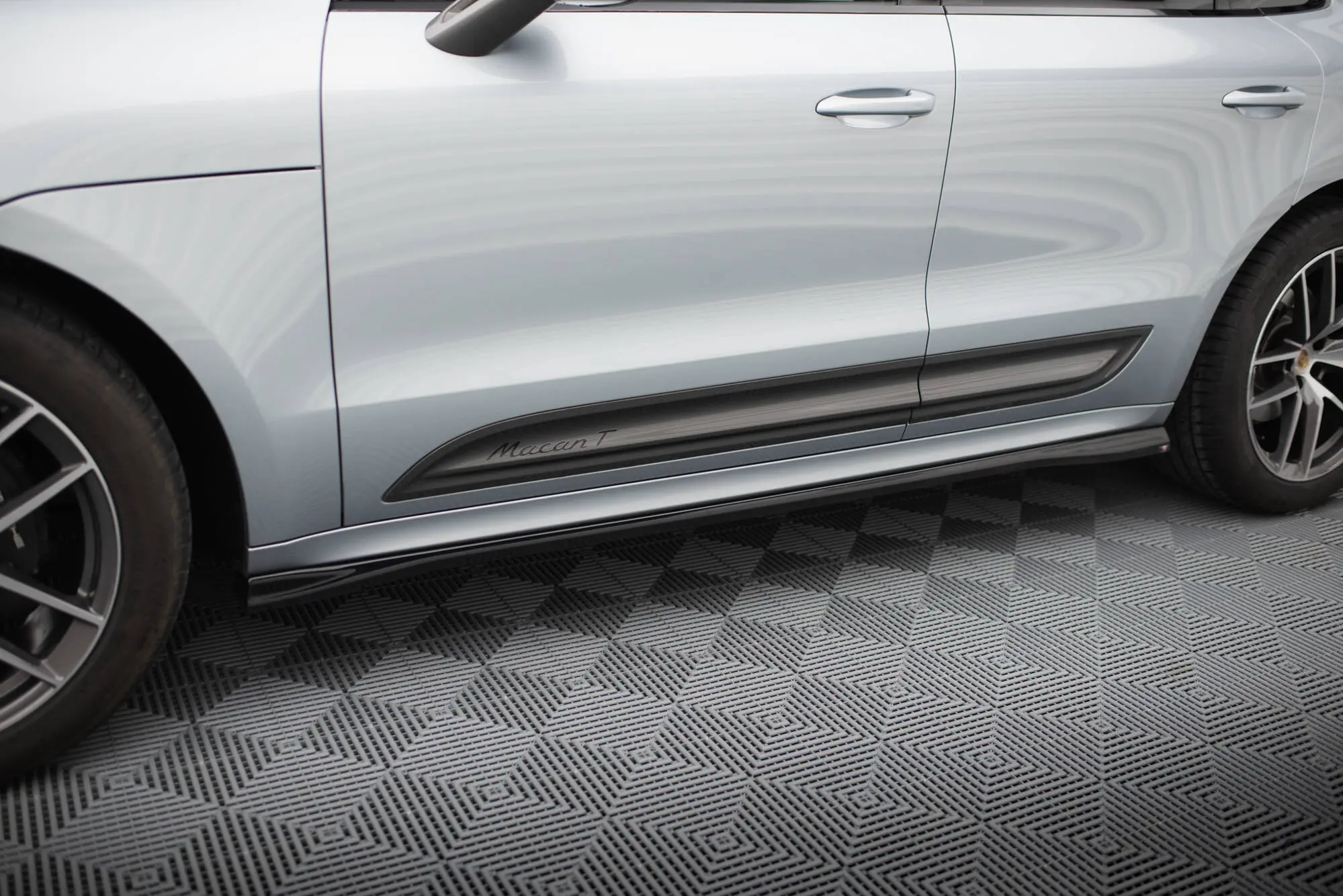Sideskjørt Porsche Macan I (95B) II Facelift 2021 - 2024 | Glossy Black Edition