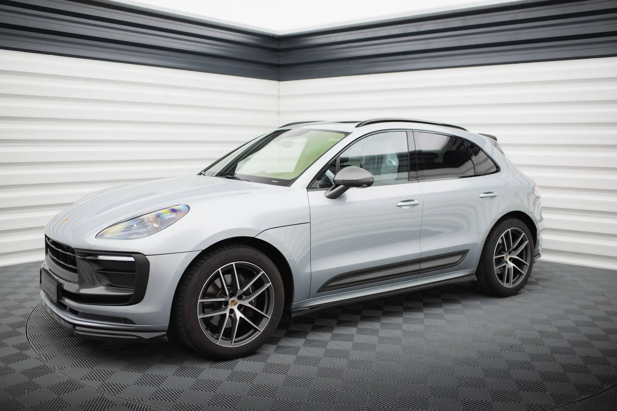 Sideskjørt Porsche Macan I (95B) II Facelift 2021 - 2024 | Glossy Black Edition – bilde 4