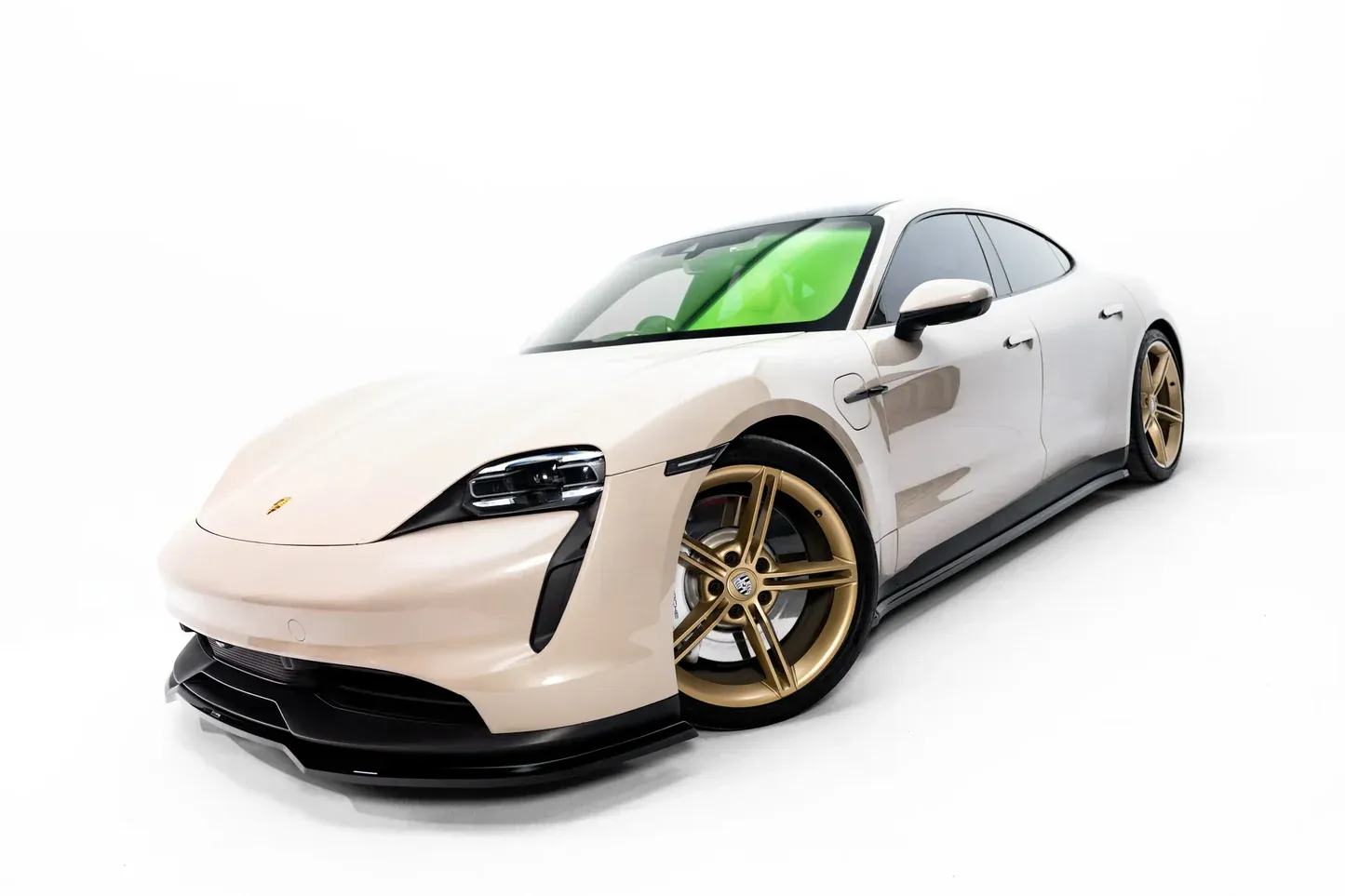 Sideskjørt Porsche Taycan I 2019 - 2024 | Glossy Black Edition – bilde 2