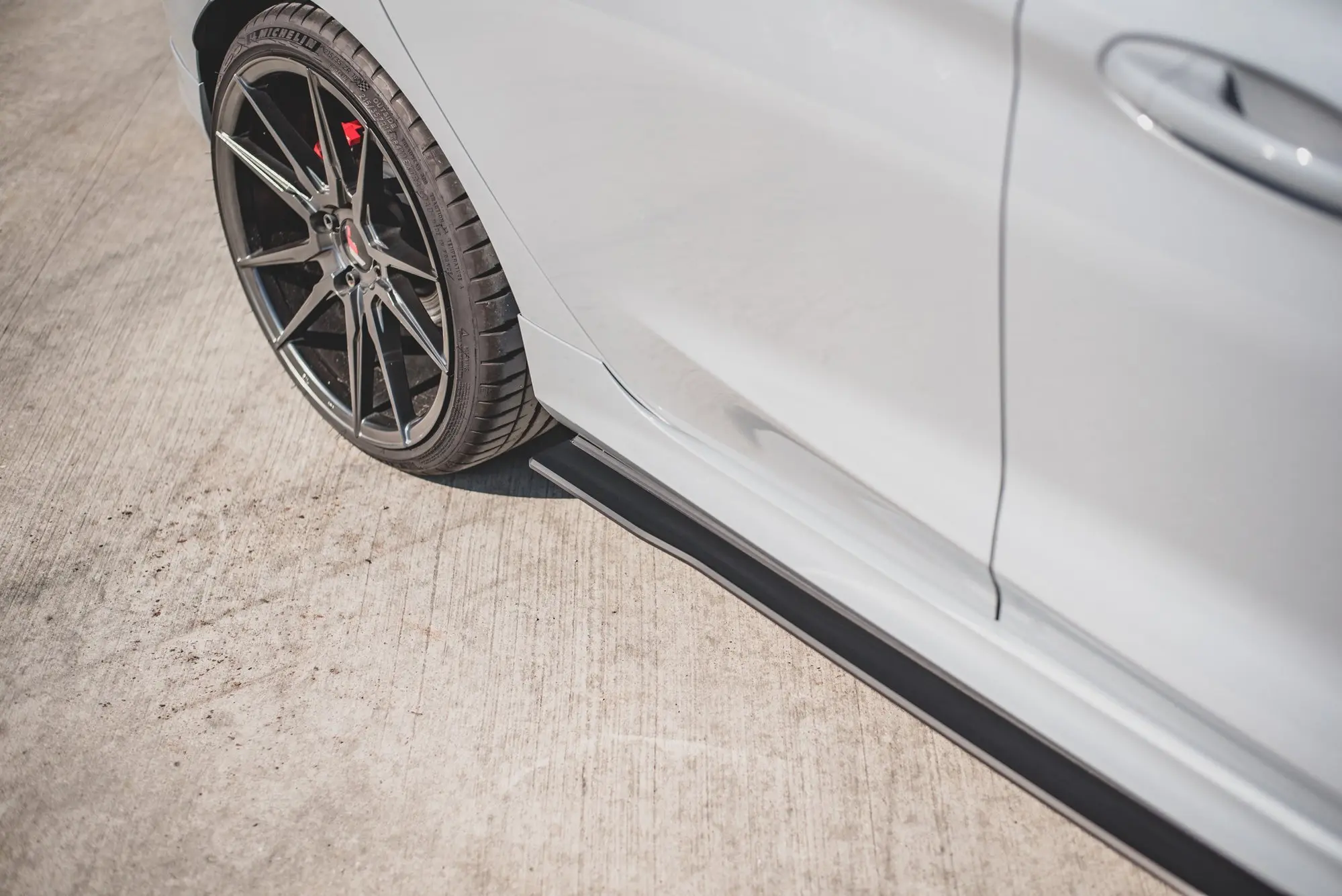 SIDESKJØRT RACING DURABILITY Ford Fiesta Mk7 ST / ST-Line 2016 - 2023 – bilde 2