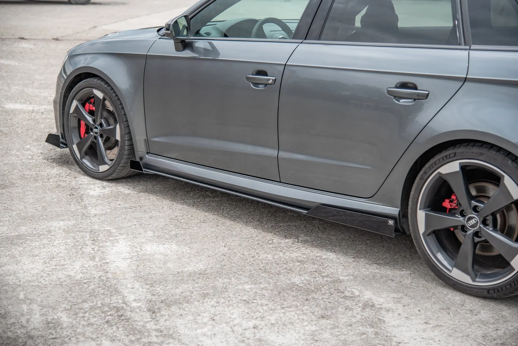 SIDESKJØRT RACING DURABILITY + SIDESPLITTERS AUDI  RS3 8V SPORTBACK 2013-2020