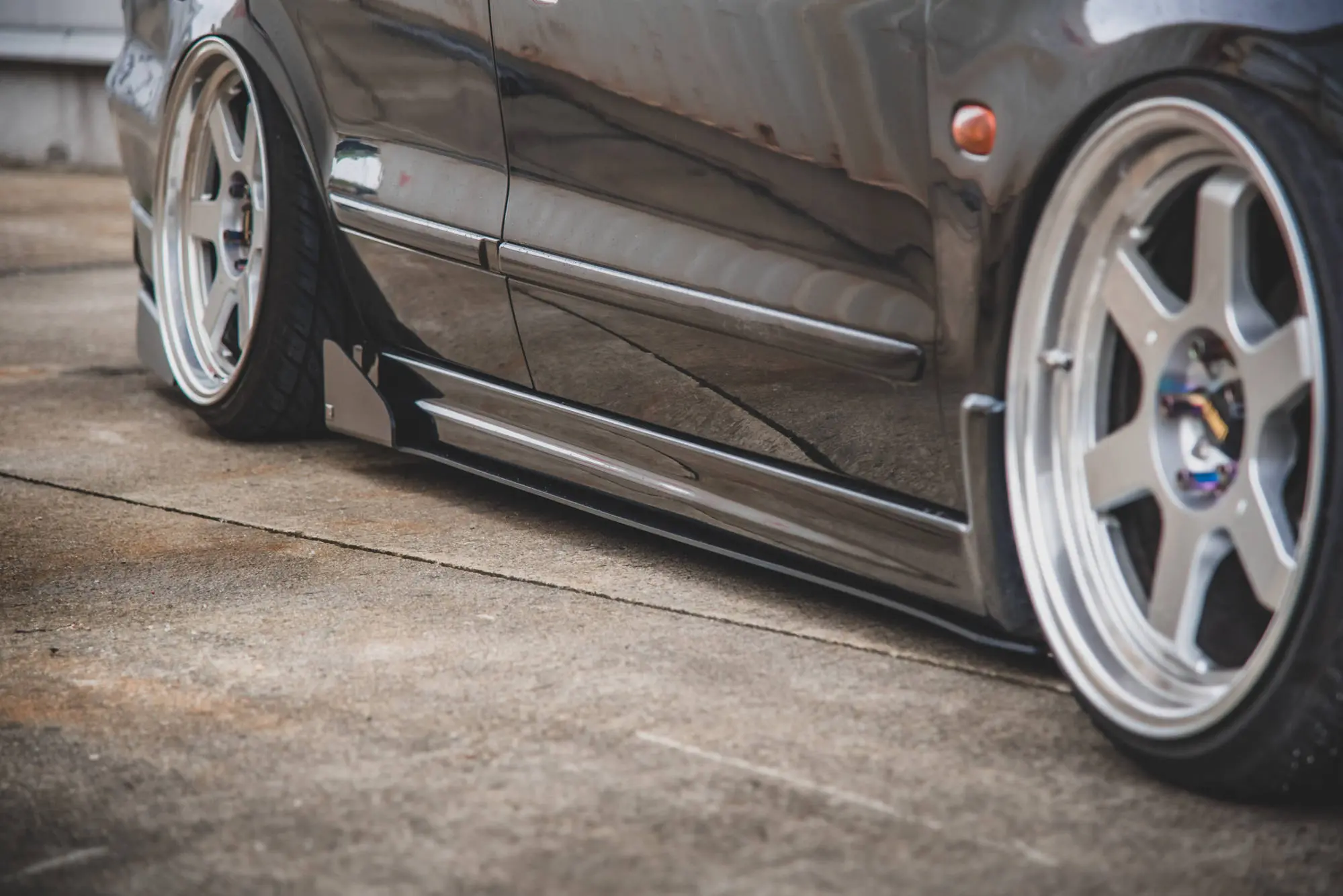 SIDESKJØRT Racing MITSUBISHI GALANT AVANCE MK8 1996-2003