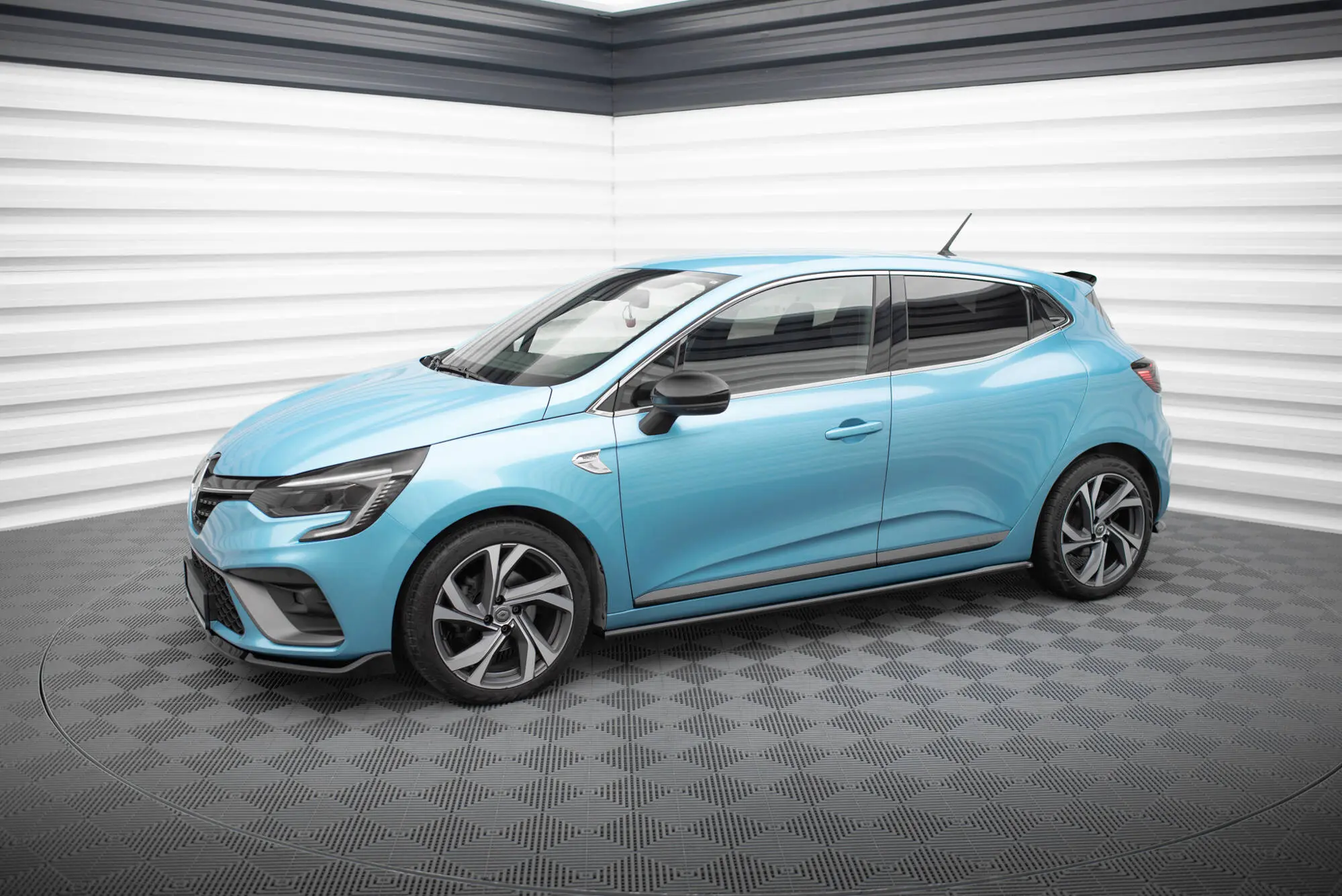 Sideskjørt Renault Clio mk5 R.S. Line 2019 - 2023 | Glossy Black Edition – bilde 4