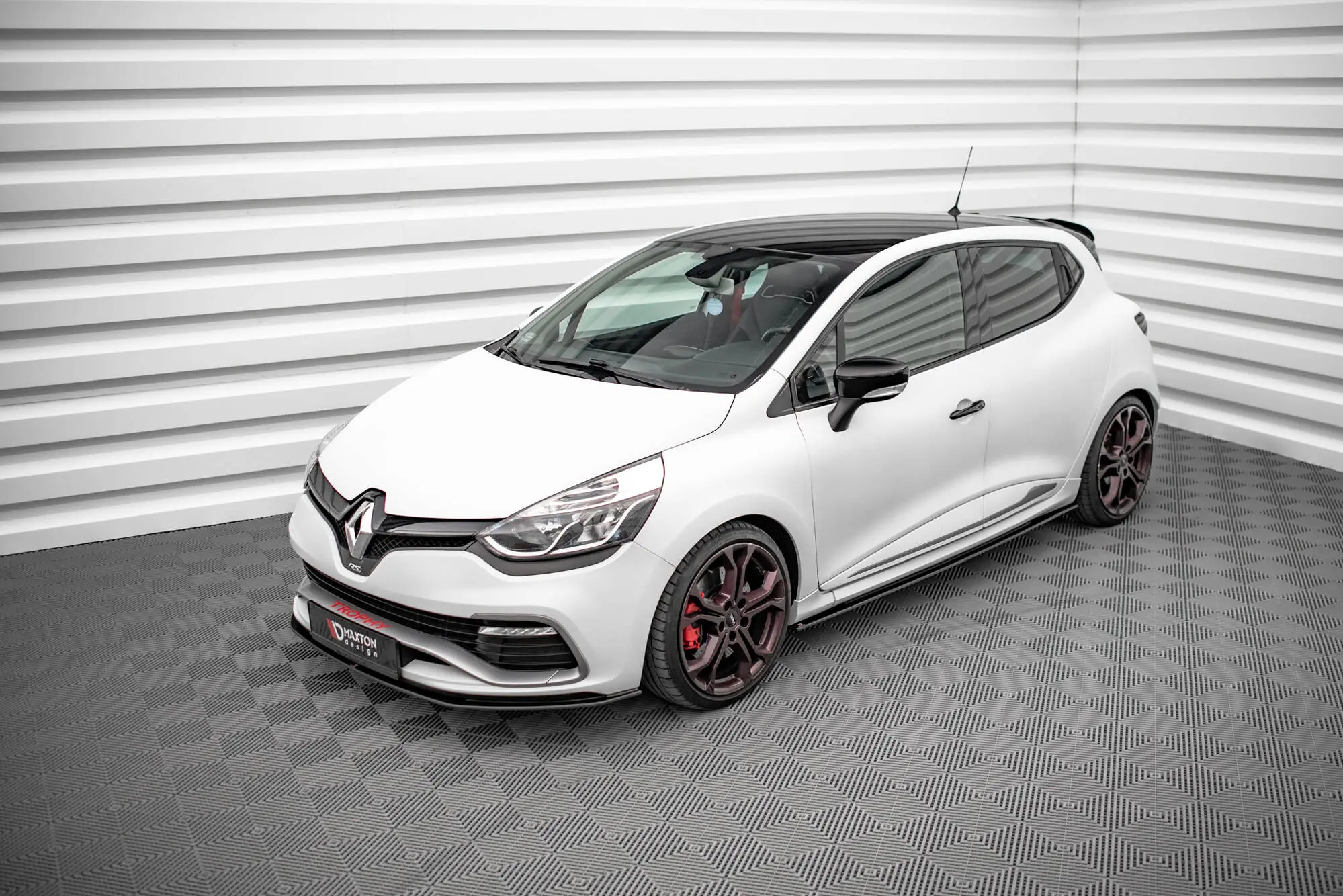 Sideskjørt Renault Clio RS mk4 2013 - 2019 | Street Pro Black Edition – bilde 4