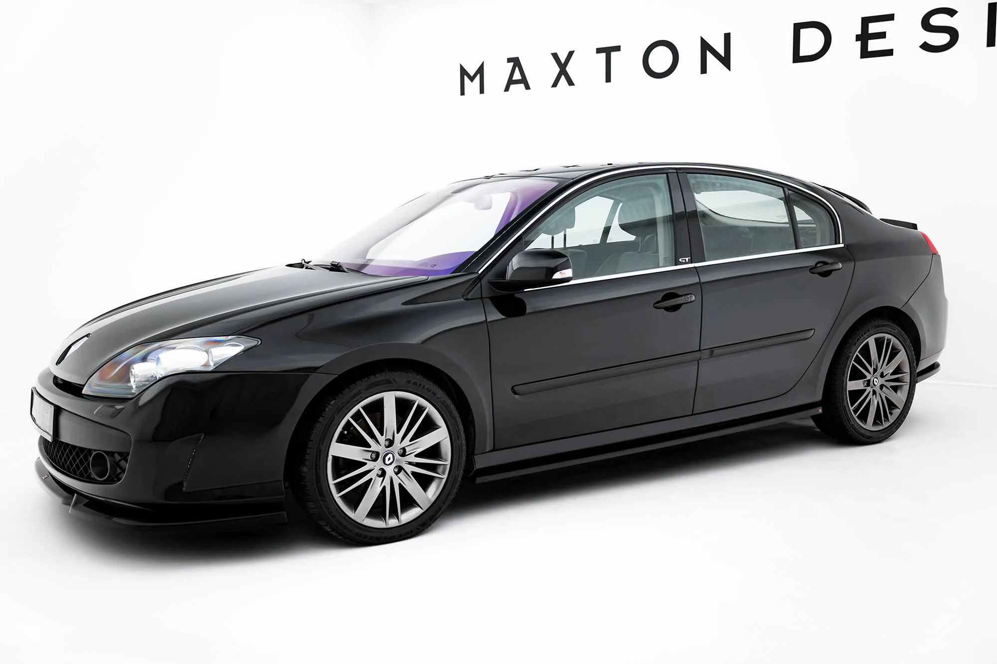 Sideskjørt Renault Laguna GT III 2007 - 2010 | Glossy Black Edition – bilde 2