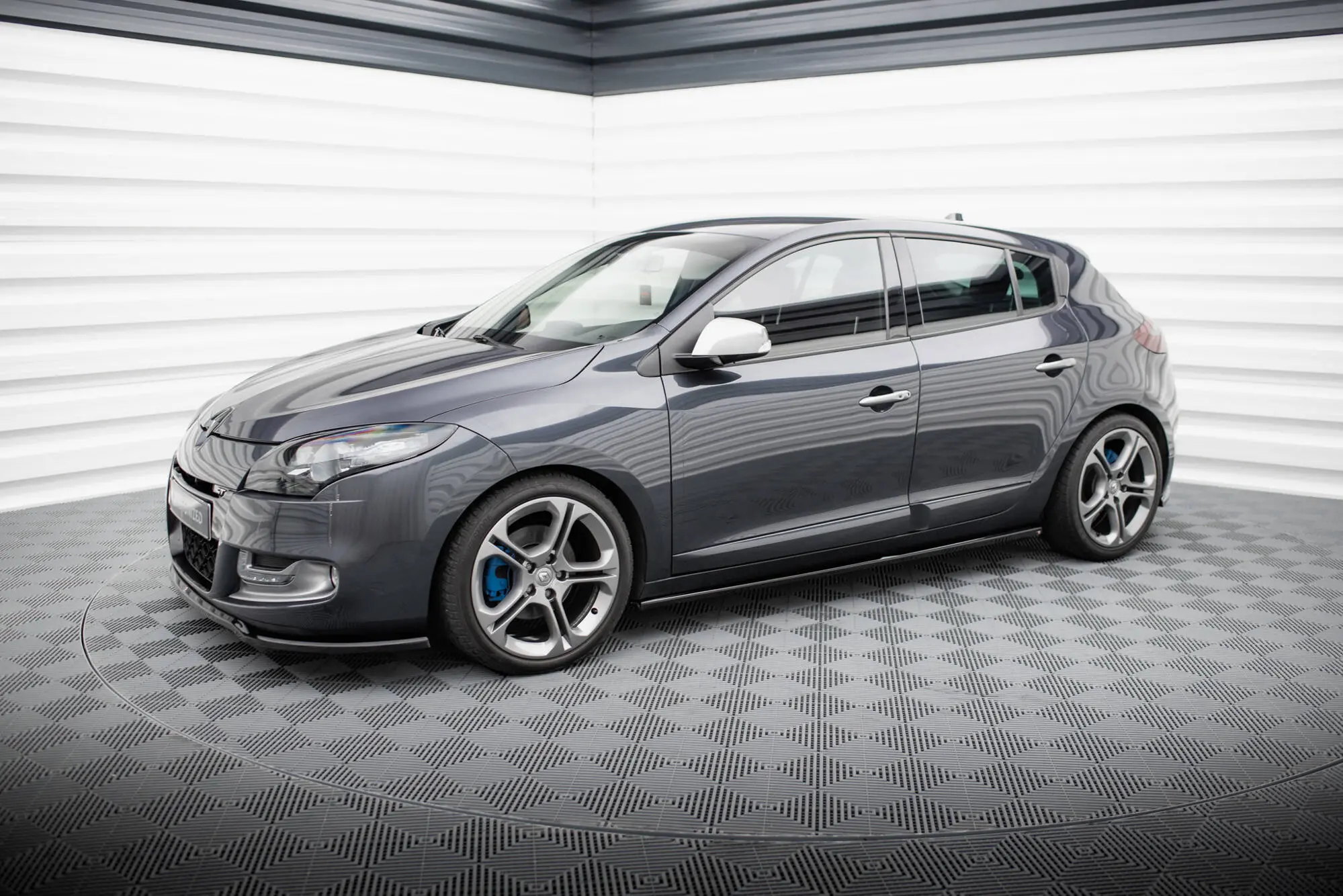 Sideskjørt Renault Megane GT mk3 facelift 2012 - 2013 | Glossy Black Edition – bilde 4