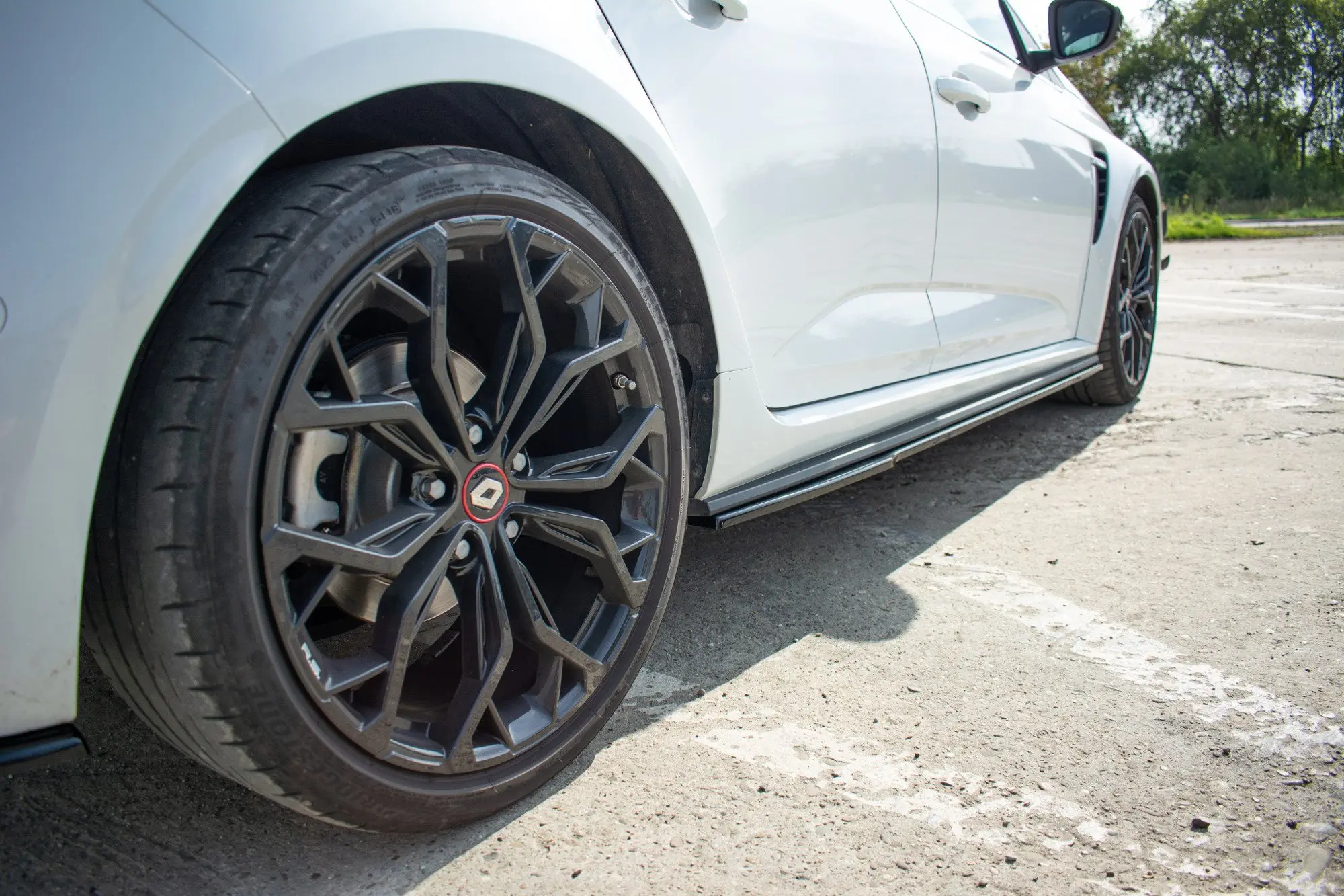 SIDESKJØRT RENAULT Megane IV R.S. 2018-> – bilde 4