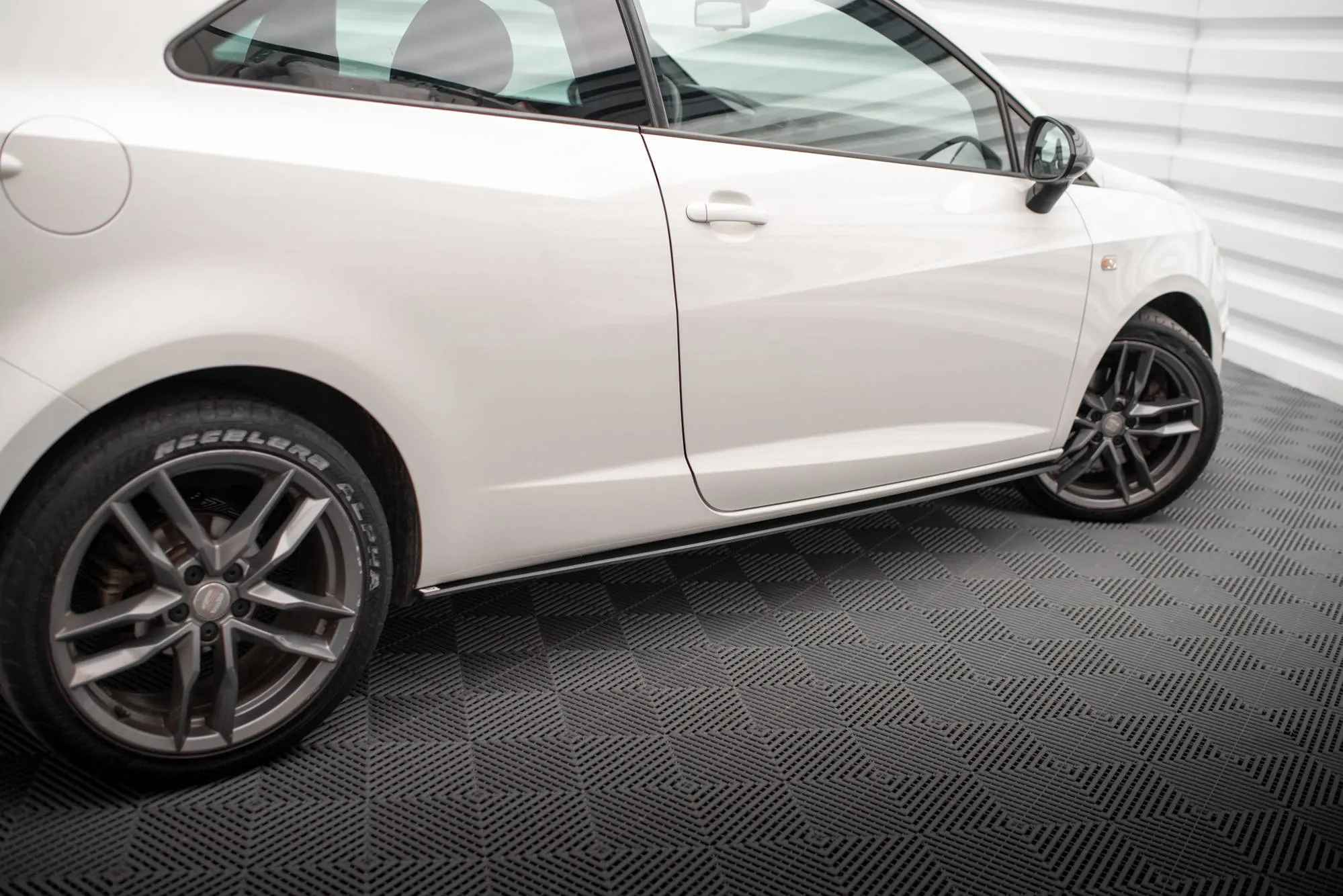 Sideskjørt Seat Ibiza Cupra Sport IV 2008 - 2012 | Street Pro Black Edition – bilde 3
