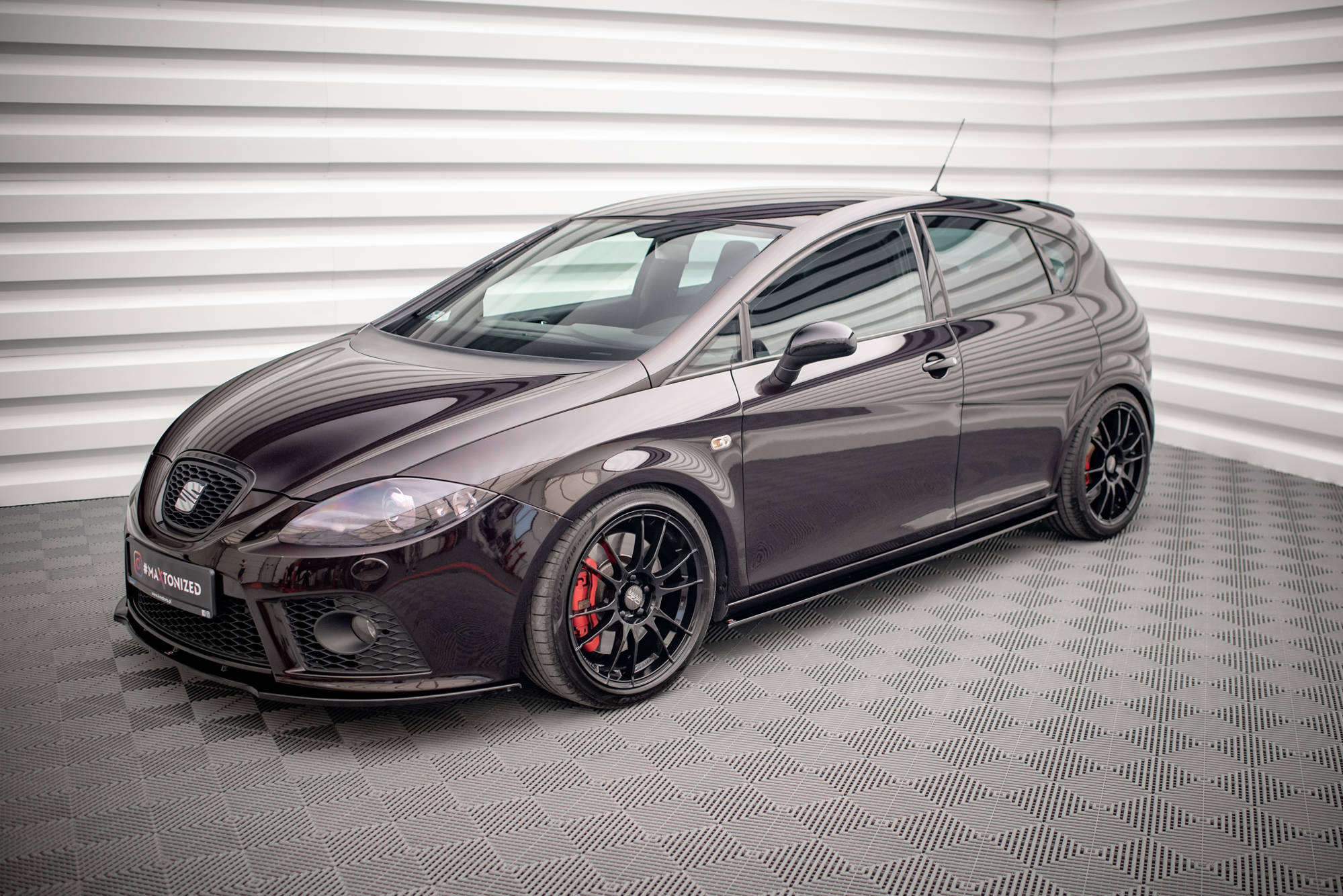 SIDESKJØRT SEAT LEON MK2 CUPRA / LEON FR MK2 2005-2012 – bilde 4