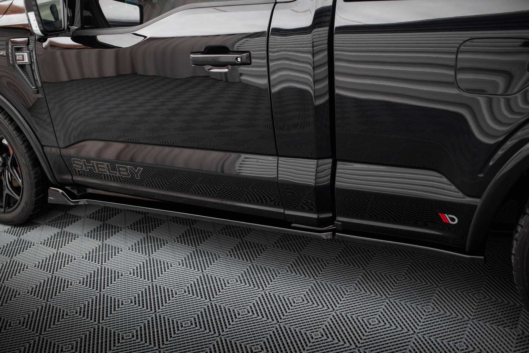 Sideskjørt Shelby F150 Super Snake 2020 - > | Glossy Black Edition – bilde 2