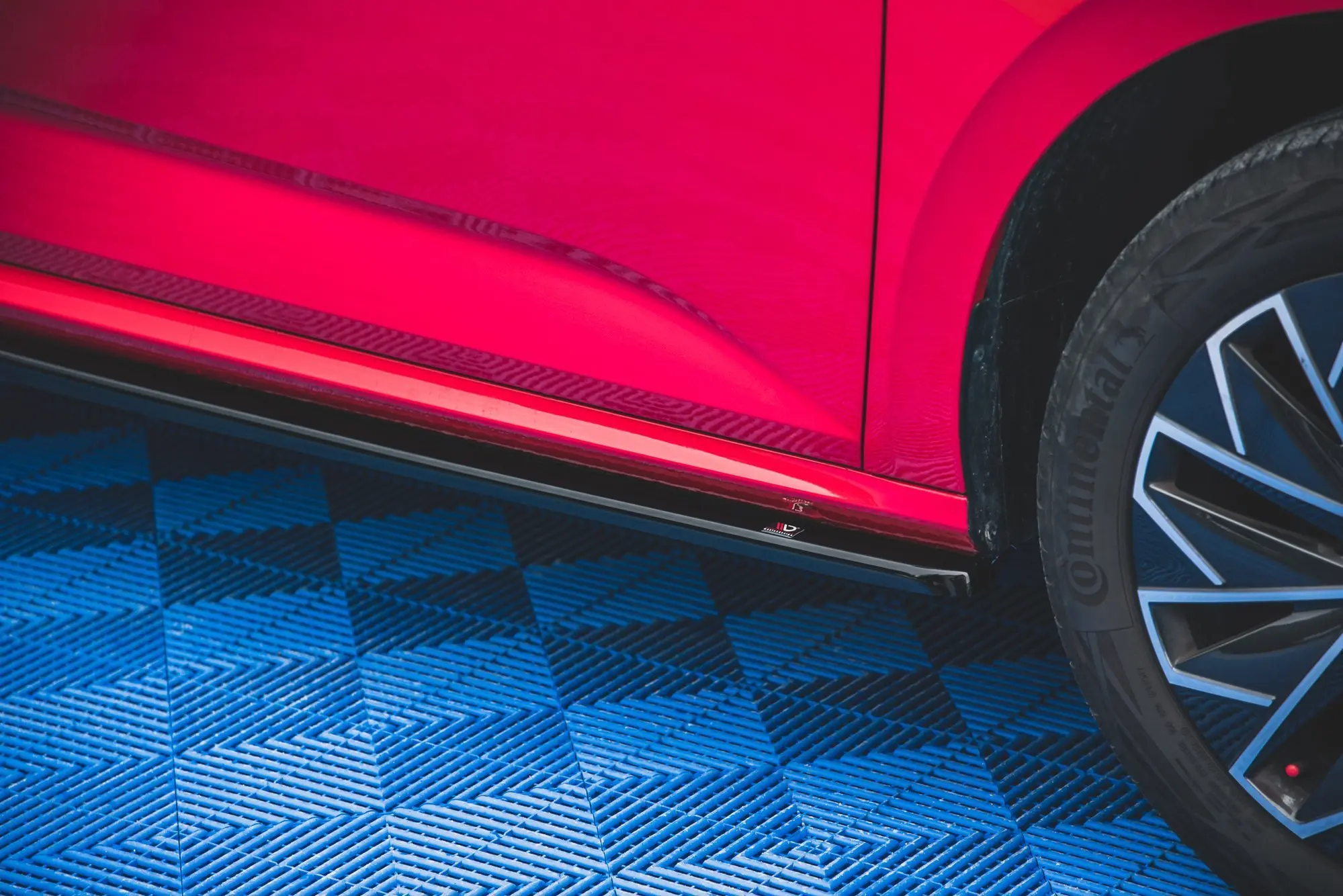 SIDESKJØRT Skoda Kamiq 2019 ->