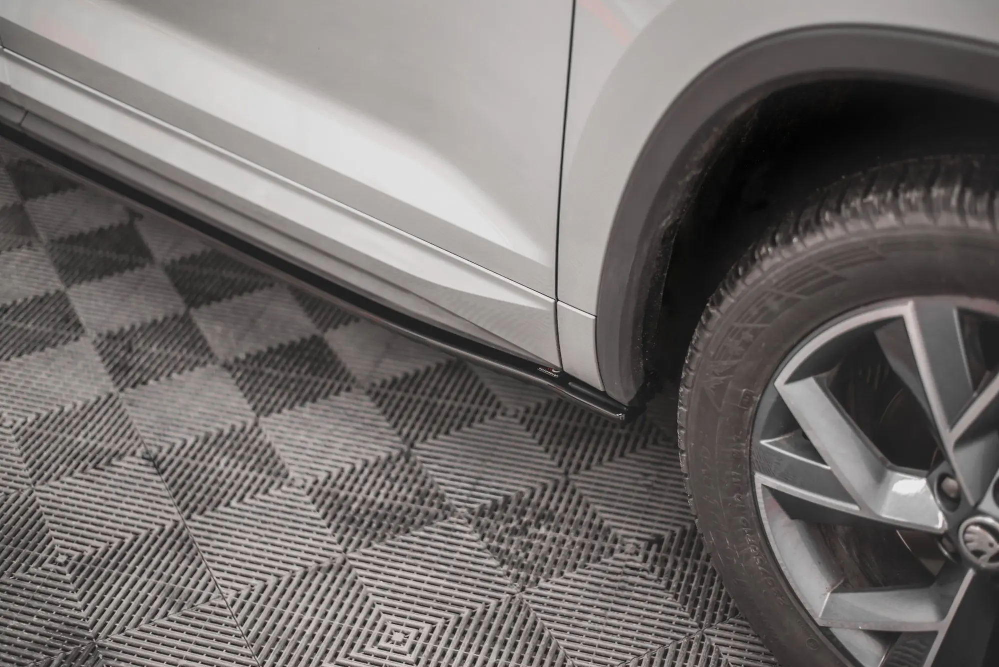 Sideskjørt Škoda Kodiaq I Sportline / RS 2016 - 2024