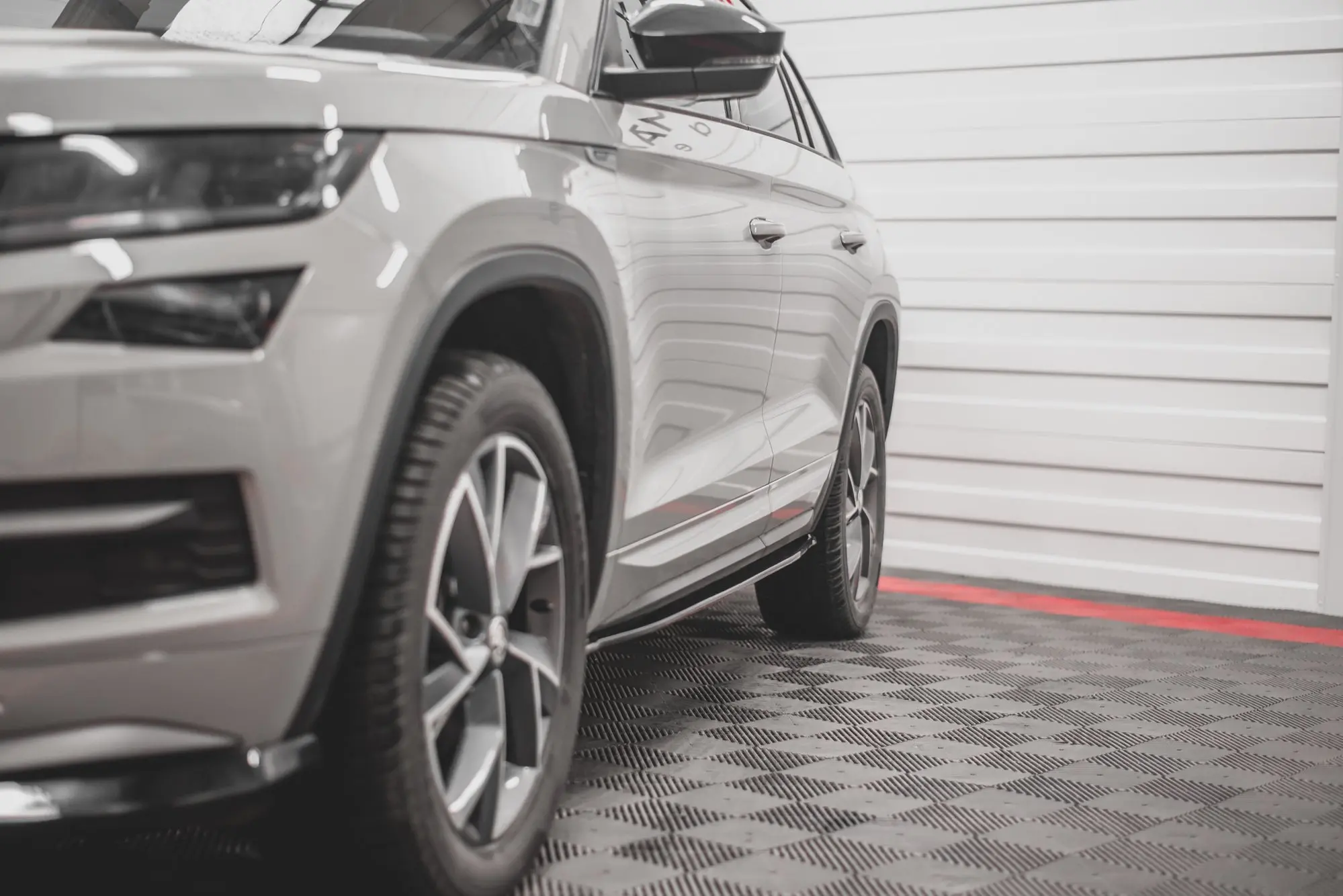 Sideskjørt Škoda Kodiaq I Sportline / RS 2016 - 2024 – bilde 2