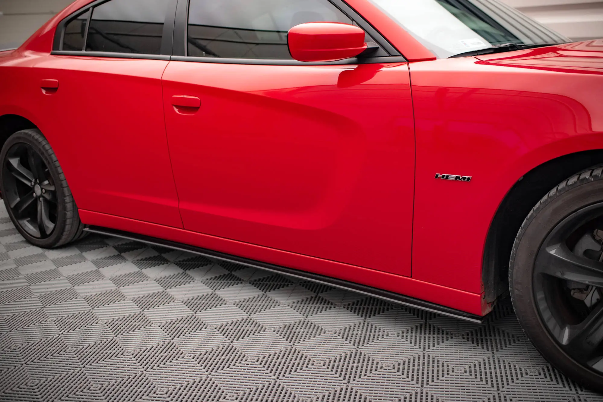 SIDESKJØRT Street Pro DODGE CHARGER RT 2015->