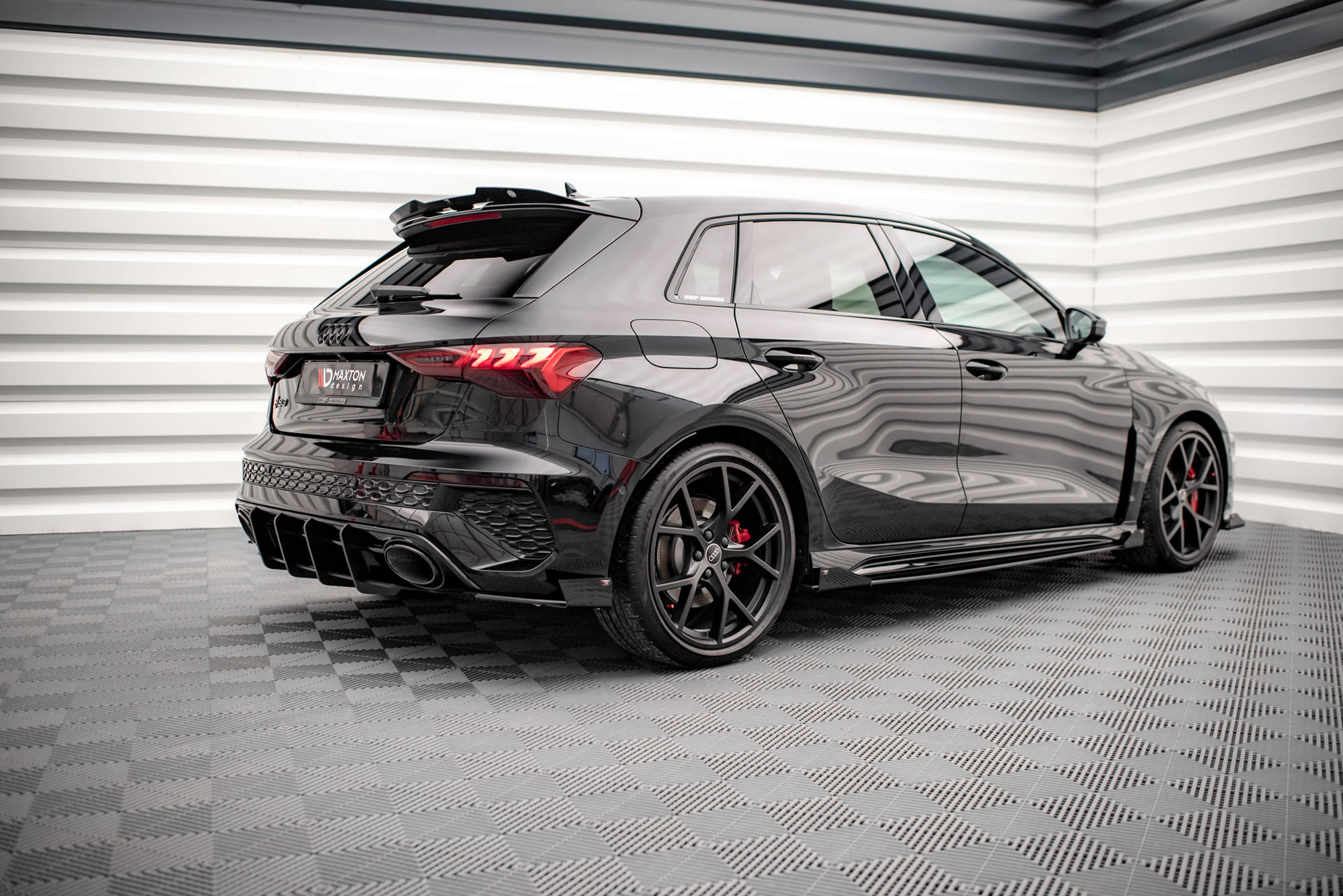 SIDESKJØRT STREET PRO + SIDESPLITTERS AUDI RS3 8Y Sportback 2020-> – bilde 3