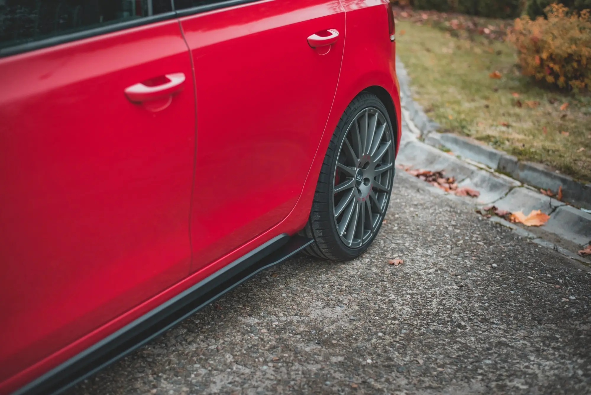SIDESKJØRT STREET PRO VW GOLF GTI MK6 2008-2012 – bilde 4