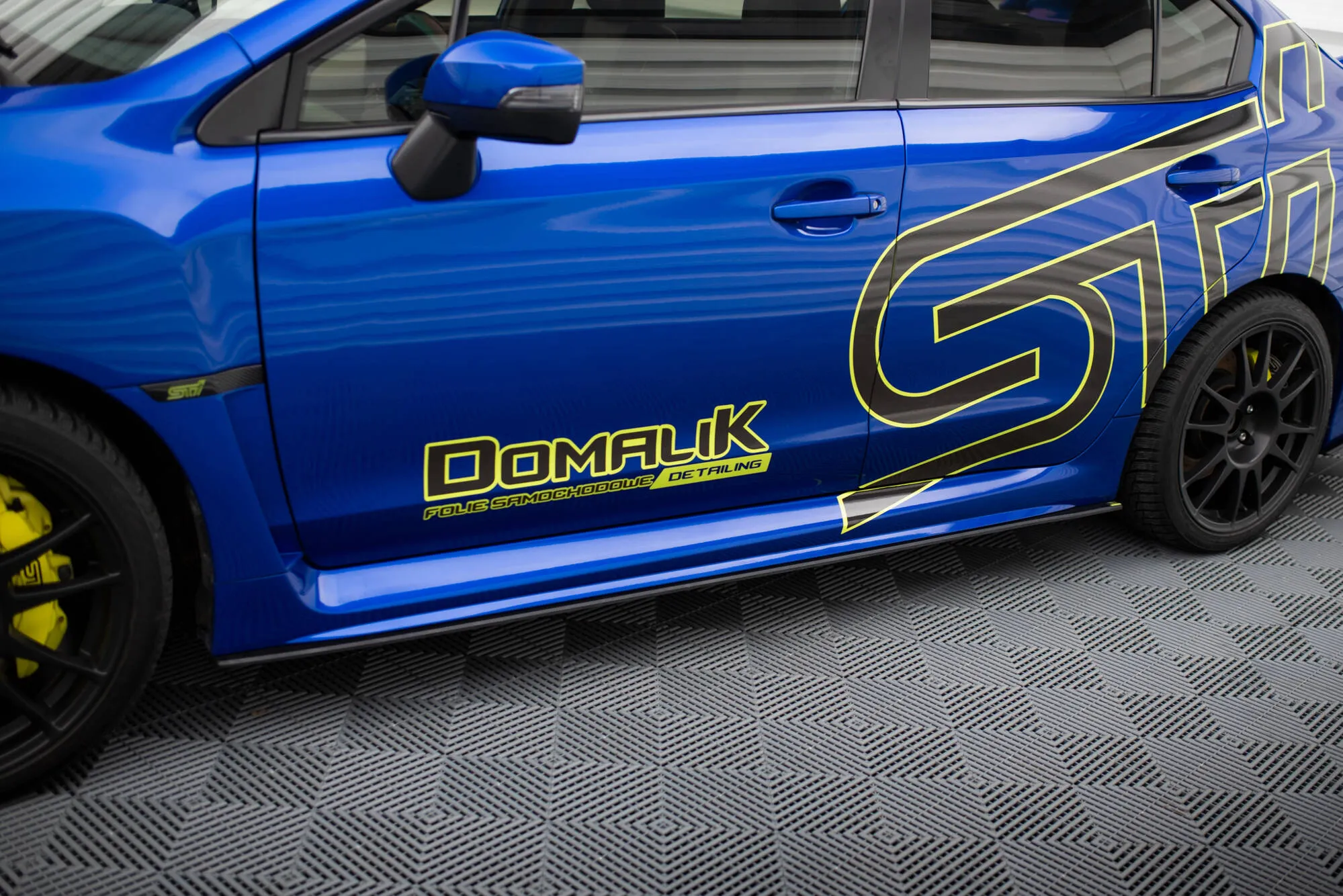 Sideskjørt Subaru WRX STI I Facelift 2017 - 2021 | Street Pro Black Edition