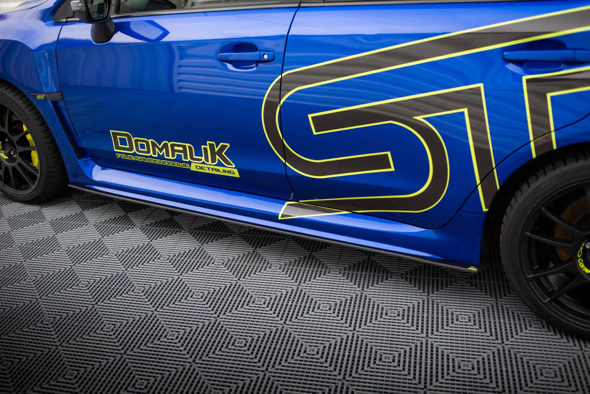 Sideskjørt Subaru WRX STI I Facelift 2017 - 2021 | Street Pro Black Edition – bilde 3
