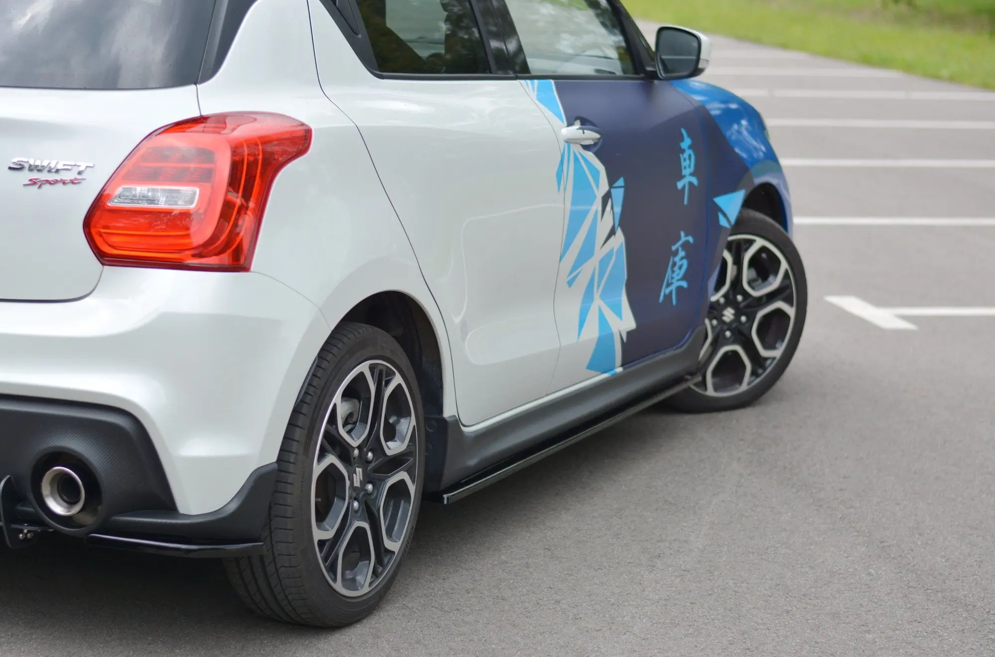 SIDESKJØRT Suzuki Swift VI Sport 2017-> – bilde 3