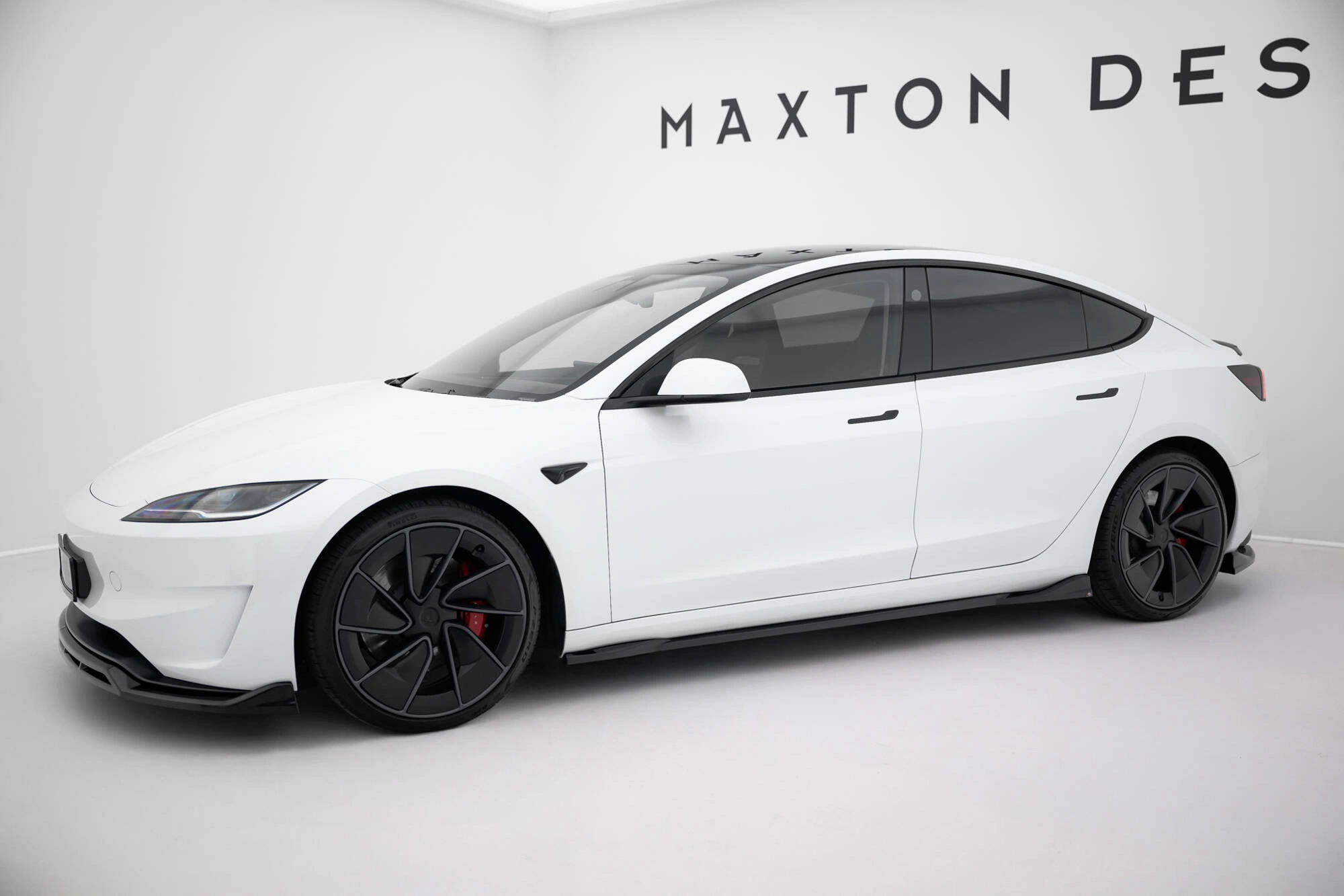 Sideskjørt Tesla Model 3 Highland / Performance 2023 -> | V.1 Glossy Black Edition – bilde 2