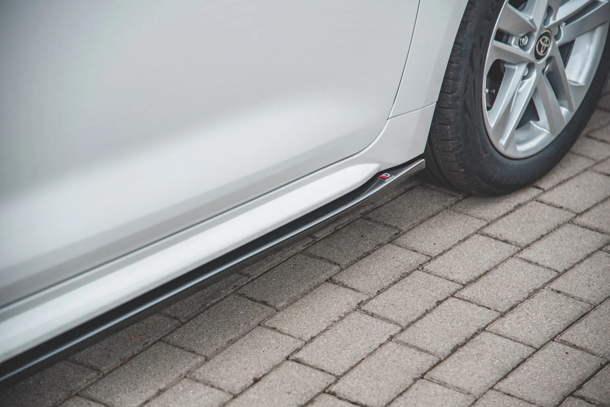 Sideskjørt Toyota Corolla XII Touring Sports 2019 -> – bilde 3