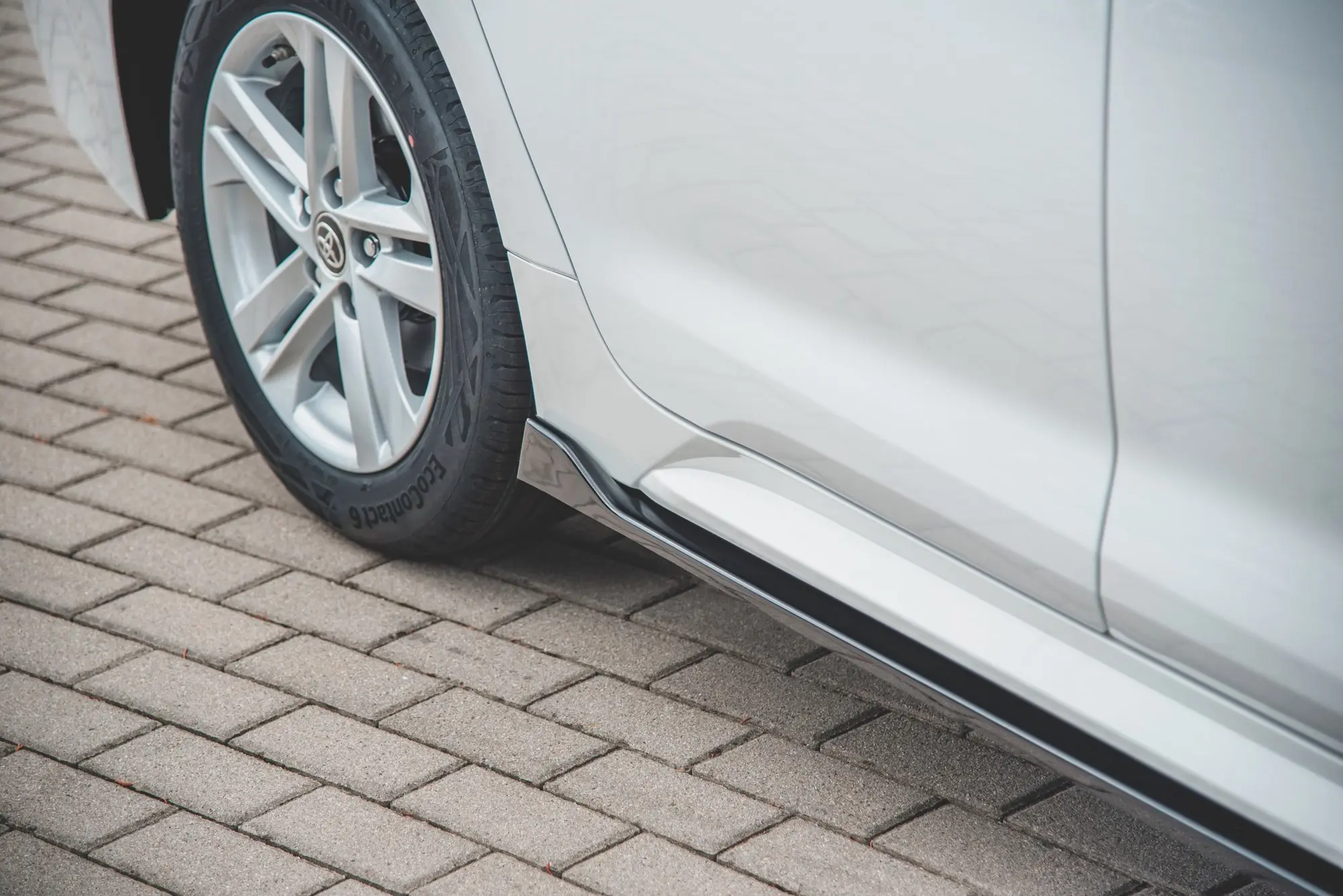Sideskjørt Toyota Corolla XII Touring Sports 2019 -> – bilde 4