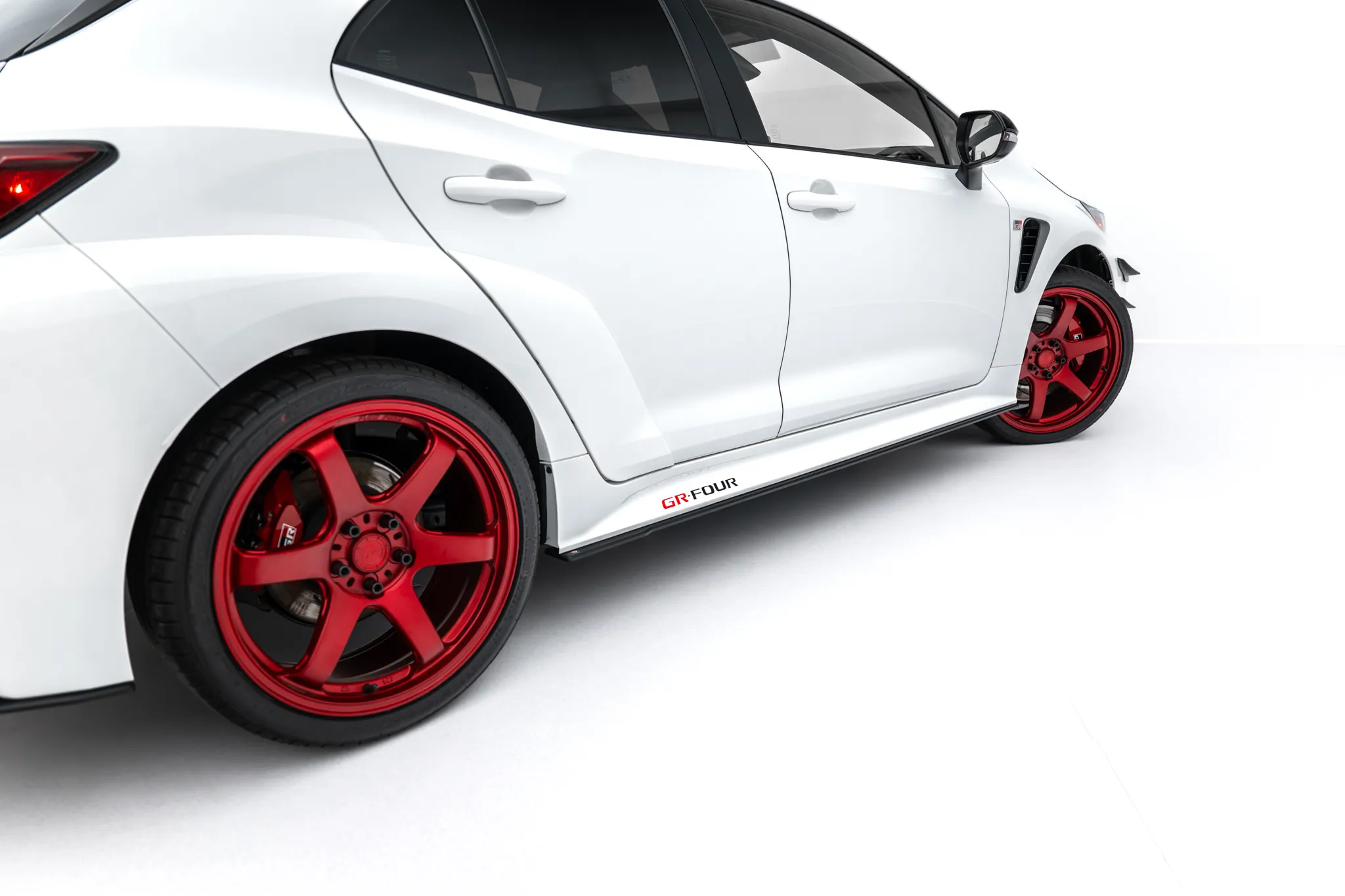 Sideskjørt Toyota GR Corolla XII 2022 - 2024 | Street Pro Black Edition – bilde 3