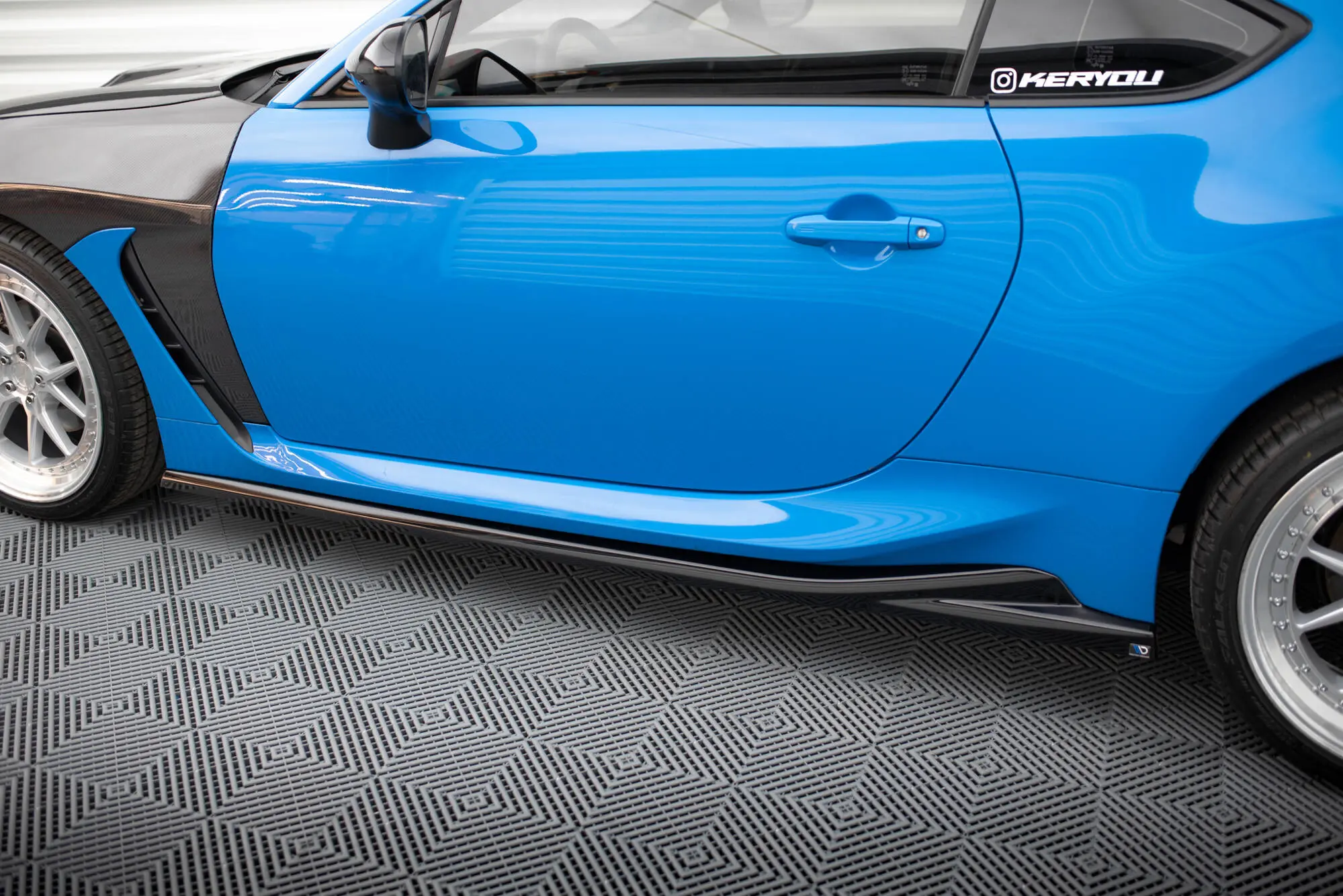 Sideskjørt Toyota GR86 2021 - > | V.1 Glossy Black Edition – bilde 2
